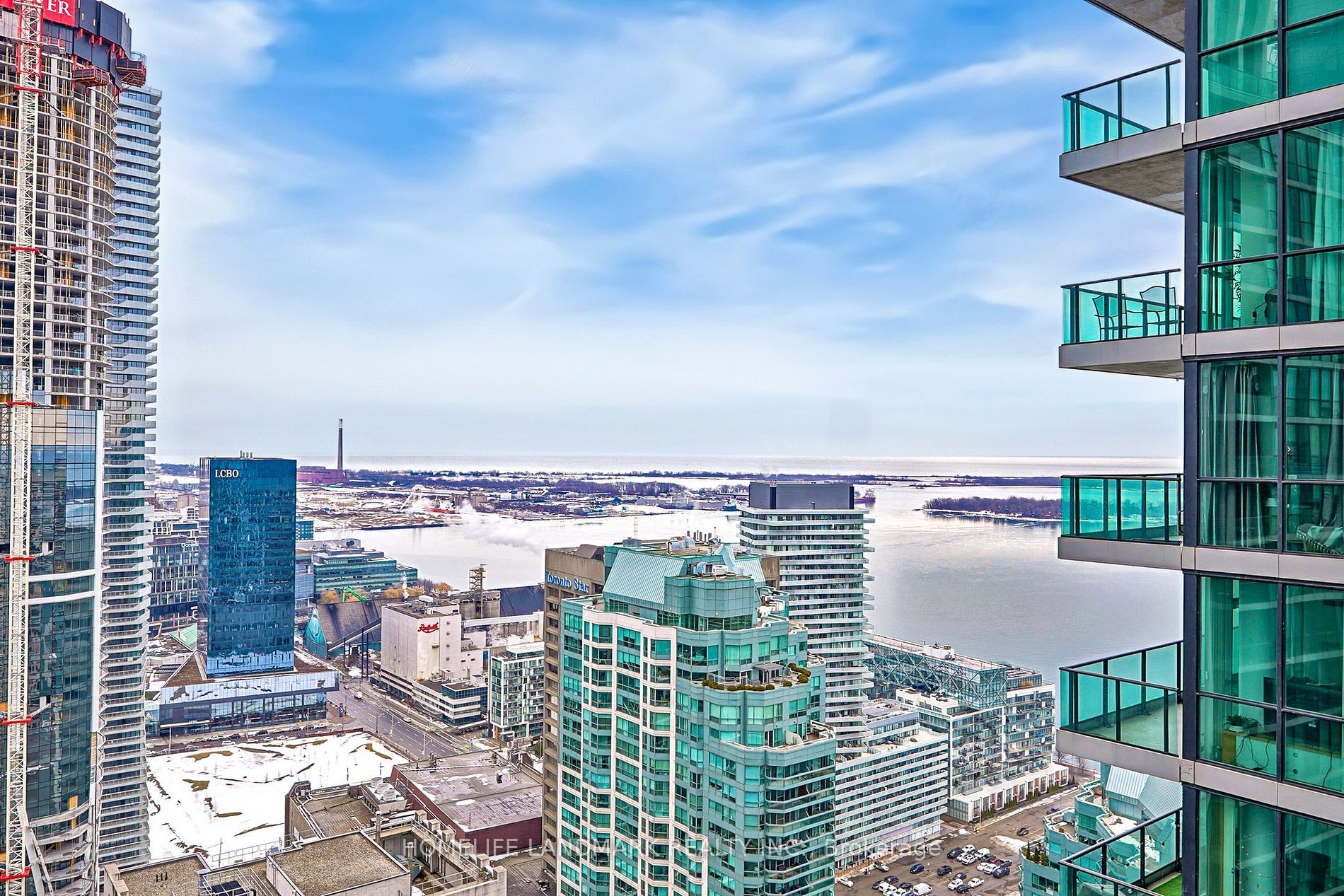 33 Bay St 4304 · Photo 13
