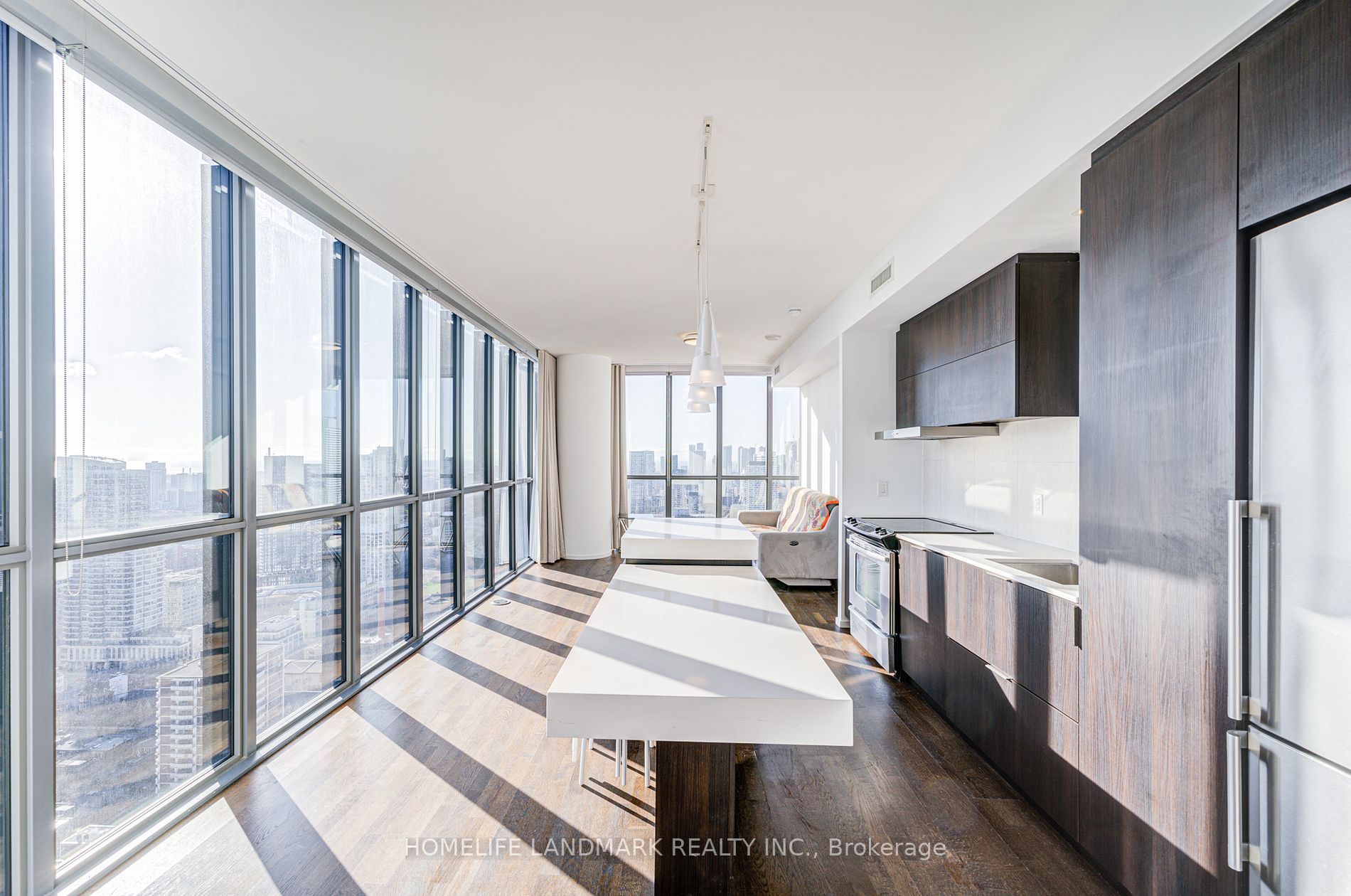 101 Charles St E 3701 · 房屋照片 5