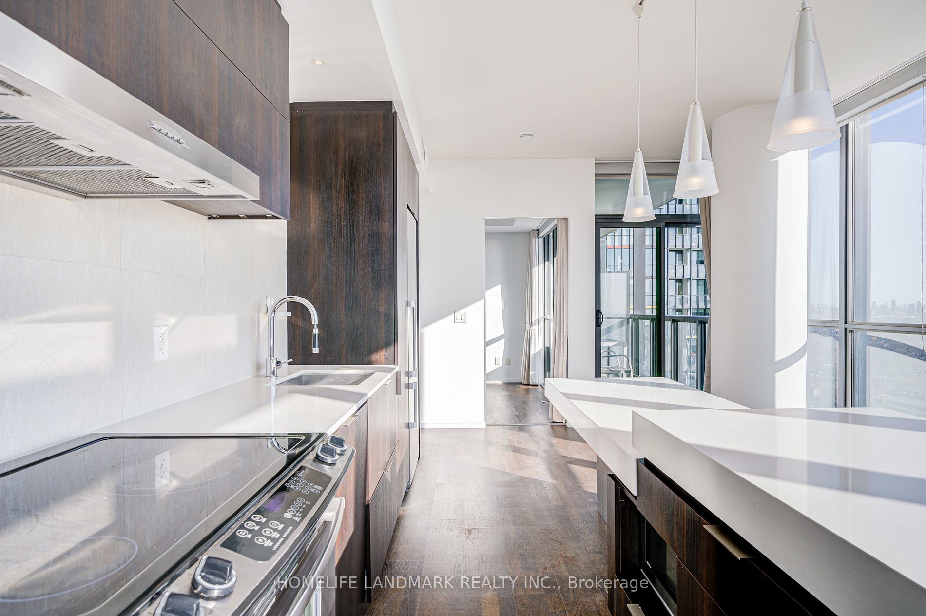 101 Charles St E 3701 · 房屋照片 6