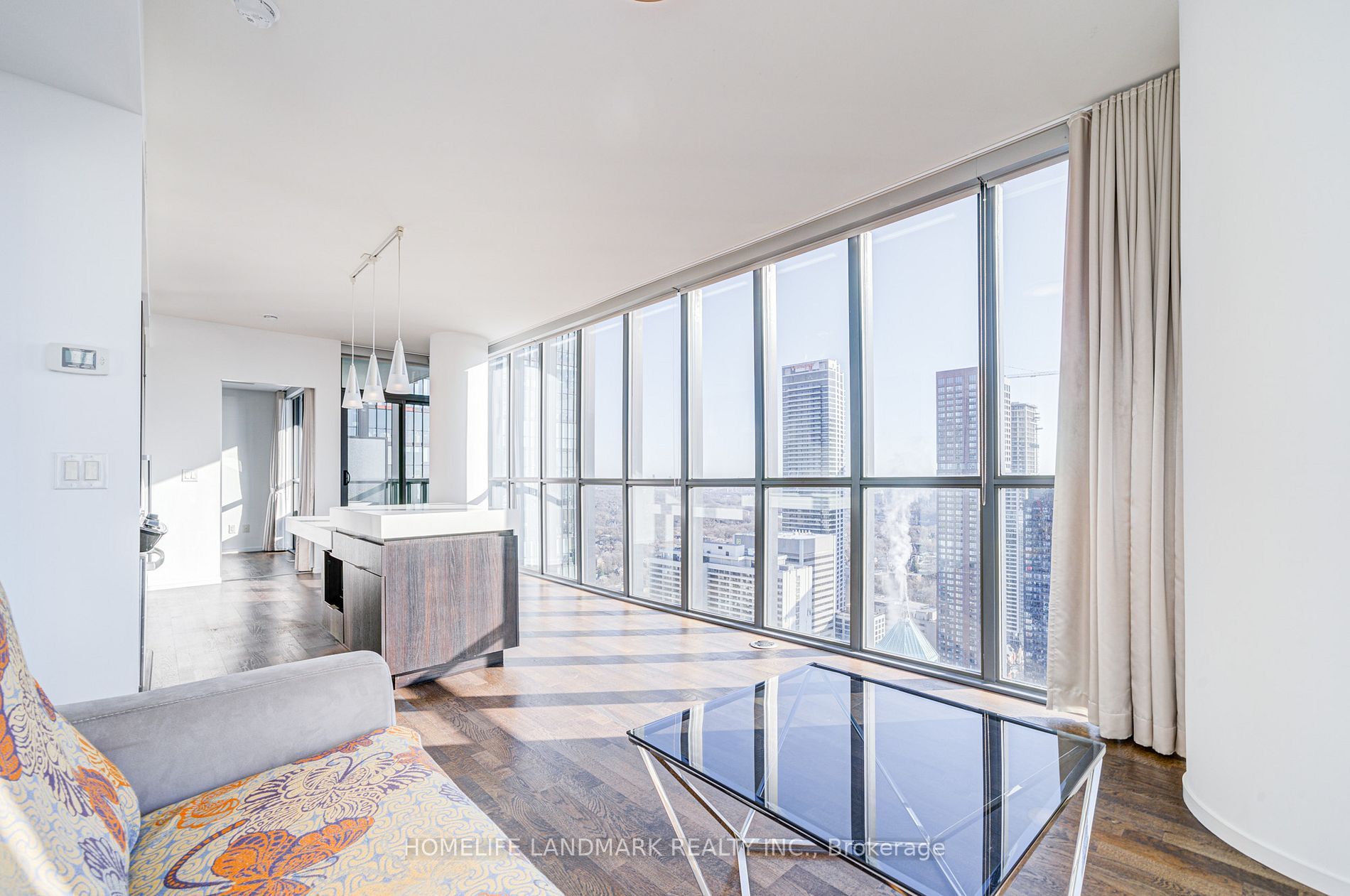 101 Charles St E 3701 · 房屋照片 8
