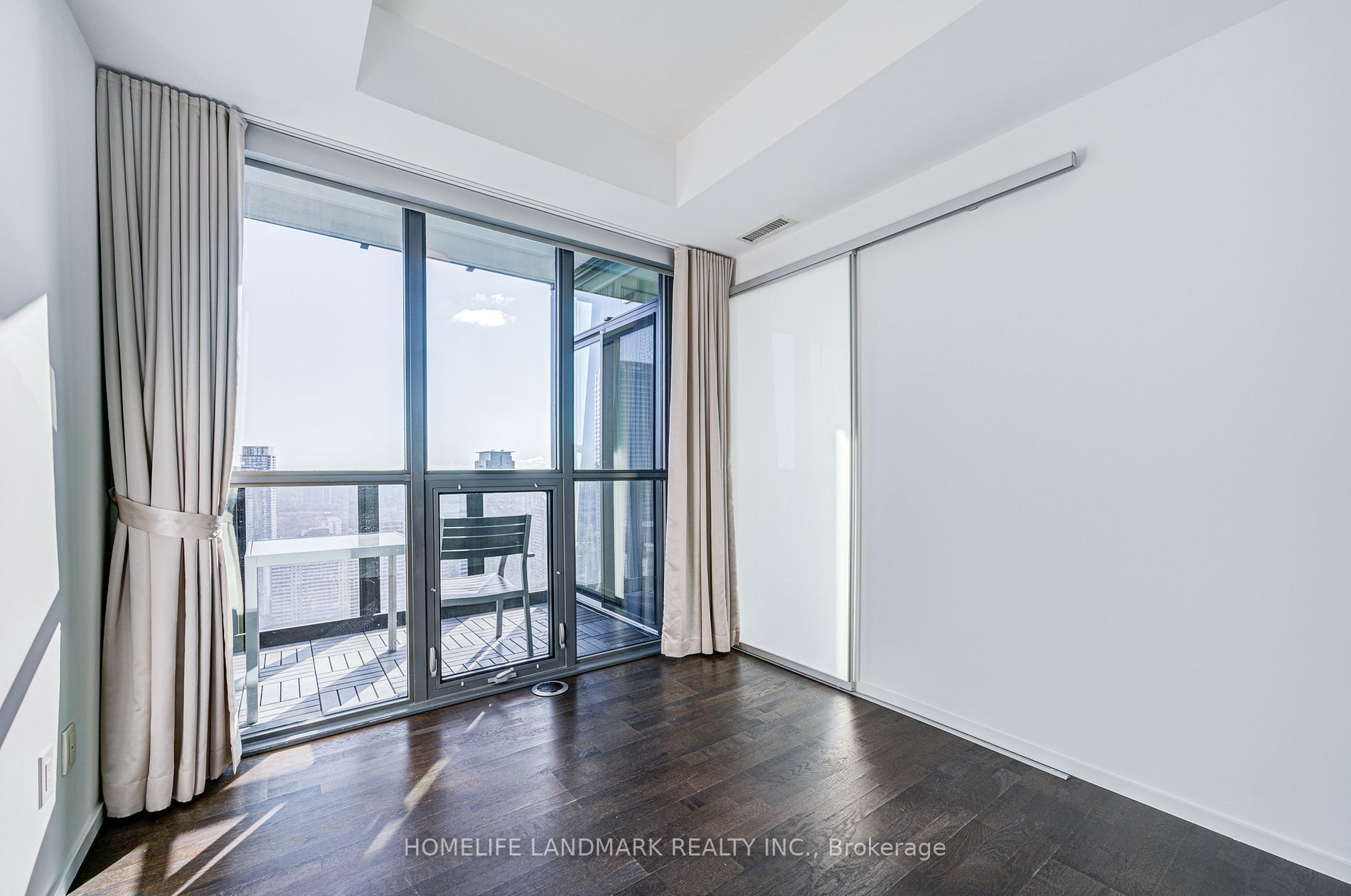 101 Charles St E 3701 · 房屋照片 12
