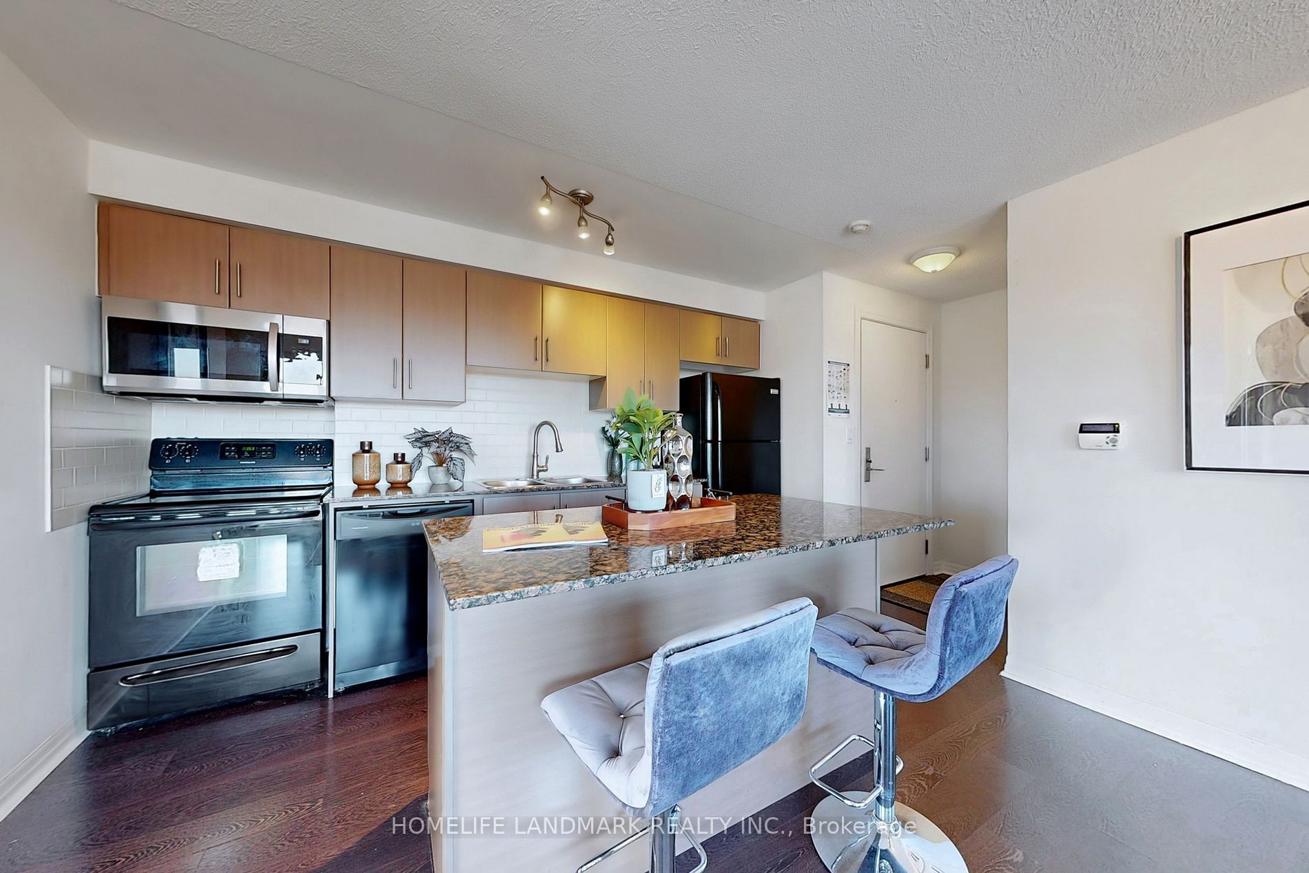 30 Herons Hill Way 506 · Photo 6