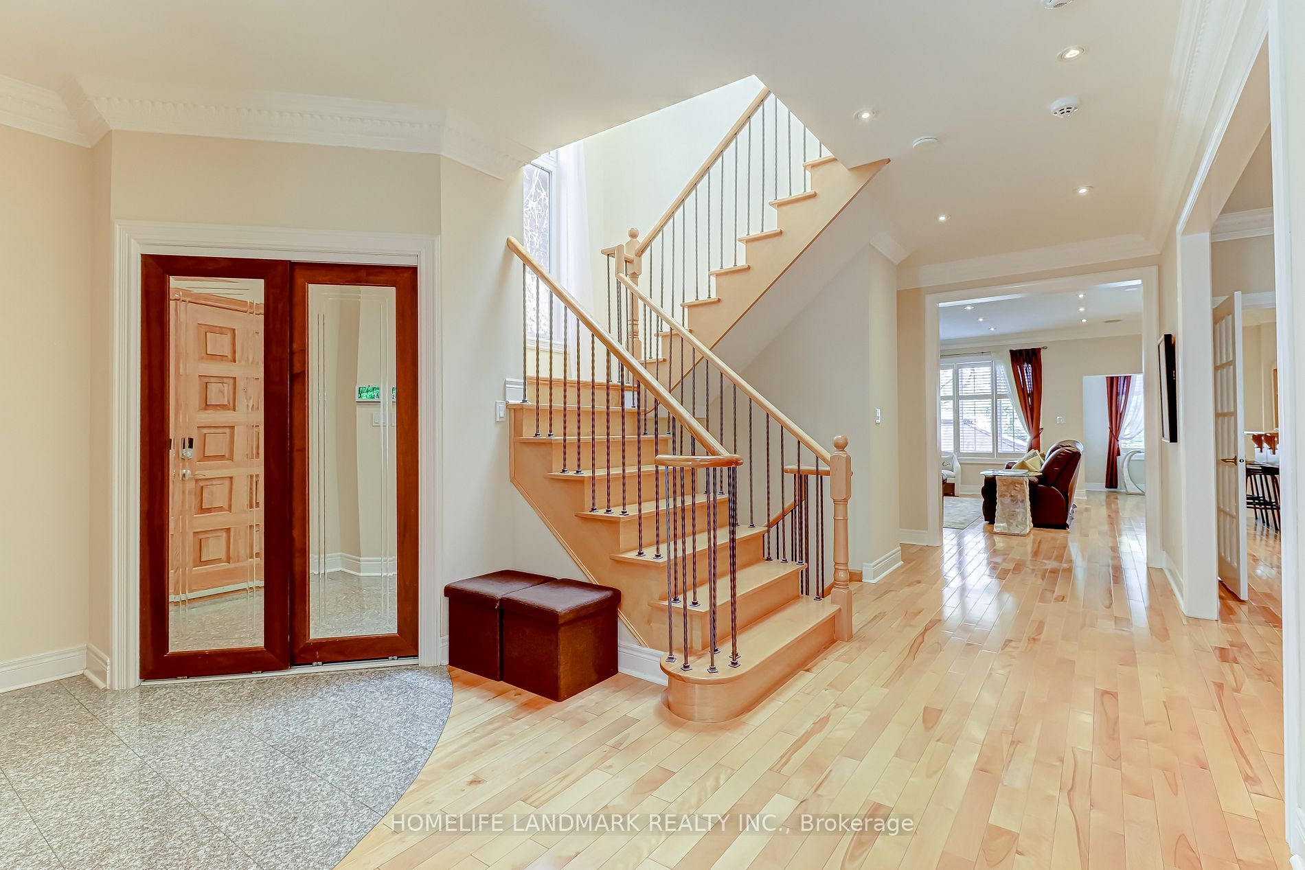 217 Wilfred Ave · Photo 2
