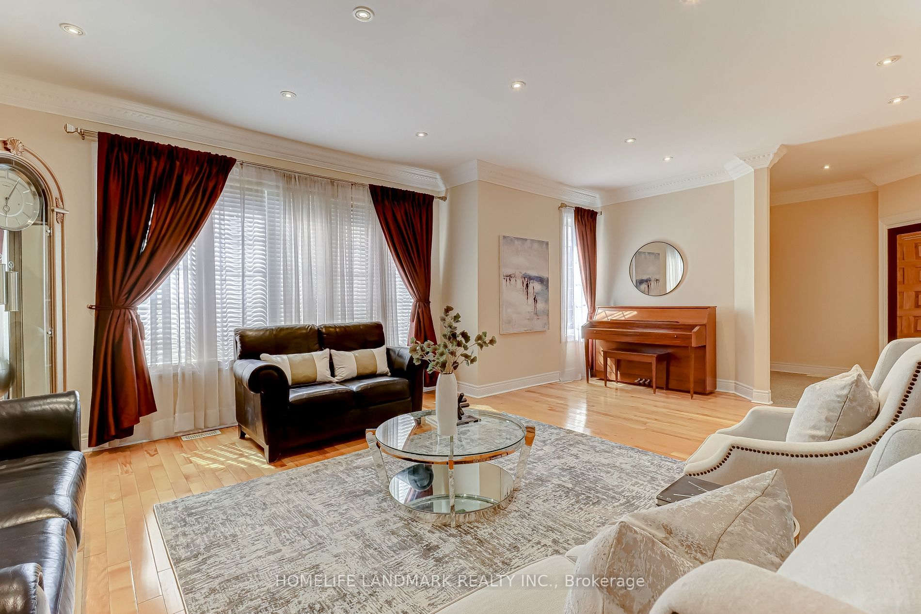 217 Wilfred Ave · Photo 4