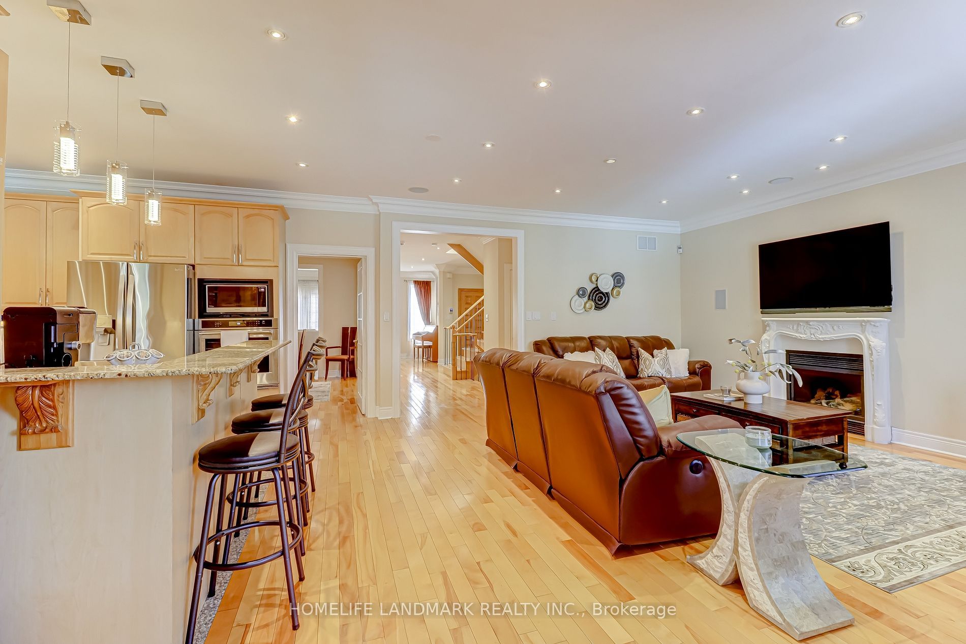 217 Wilfred Ave · Photo 8