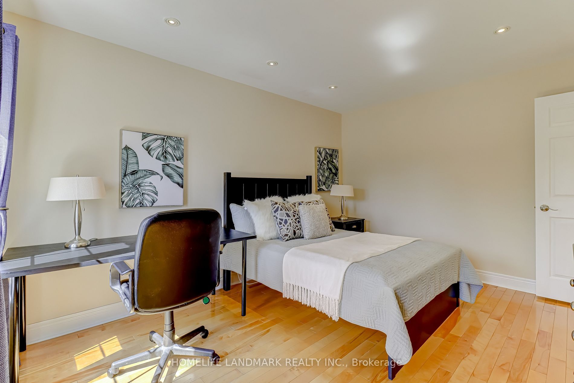 217 Wilfred Ave · Photo 14