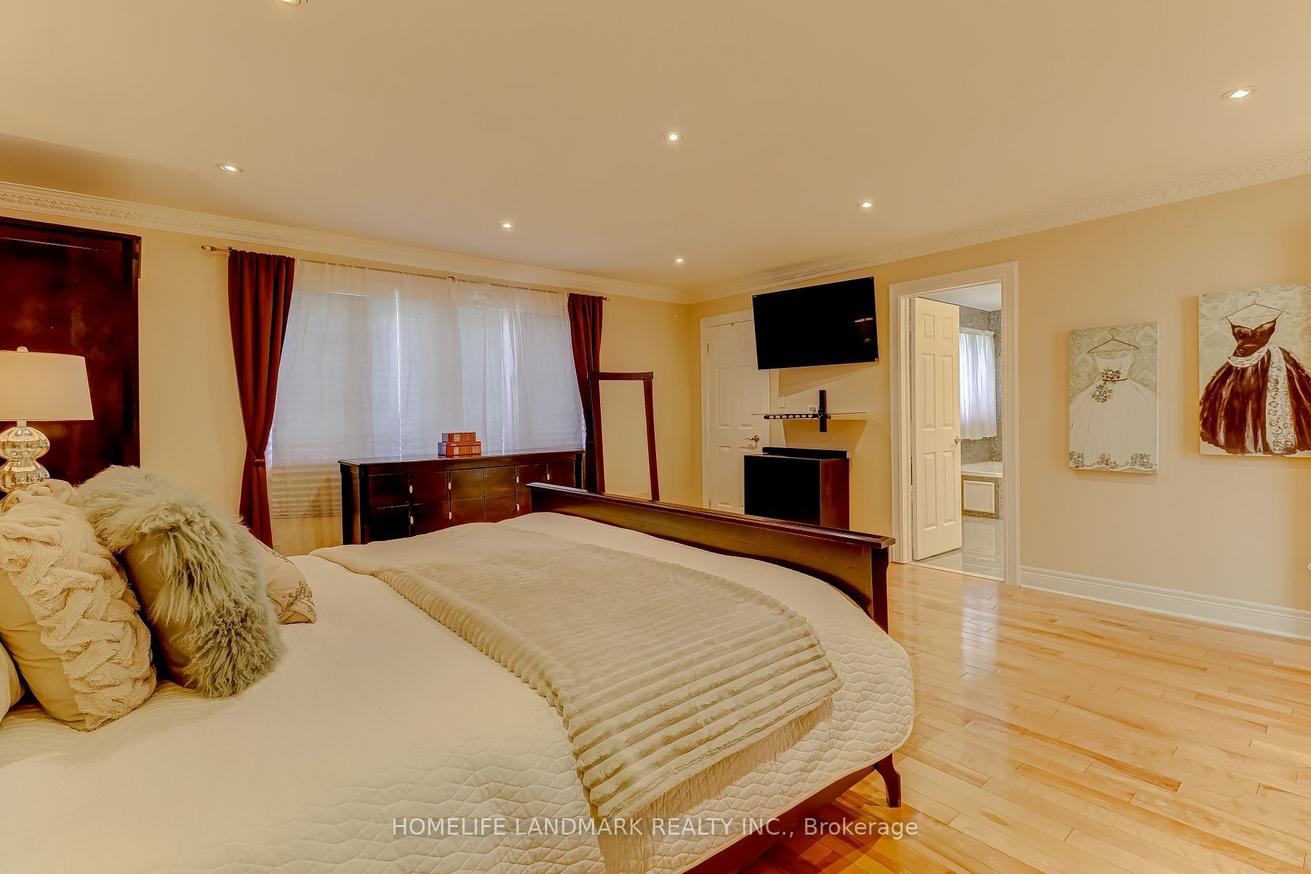 217 Wilfred Ave · Photo 22