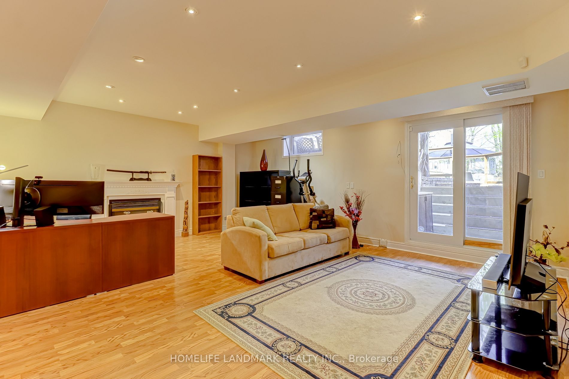 217 Wilfred Ave · Photo 29