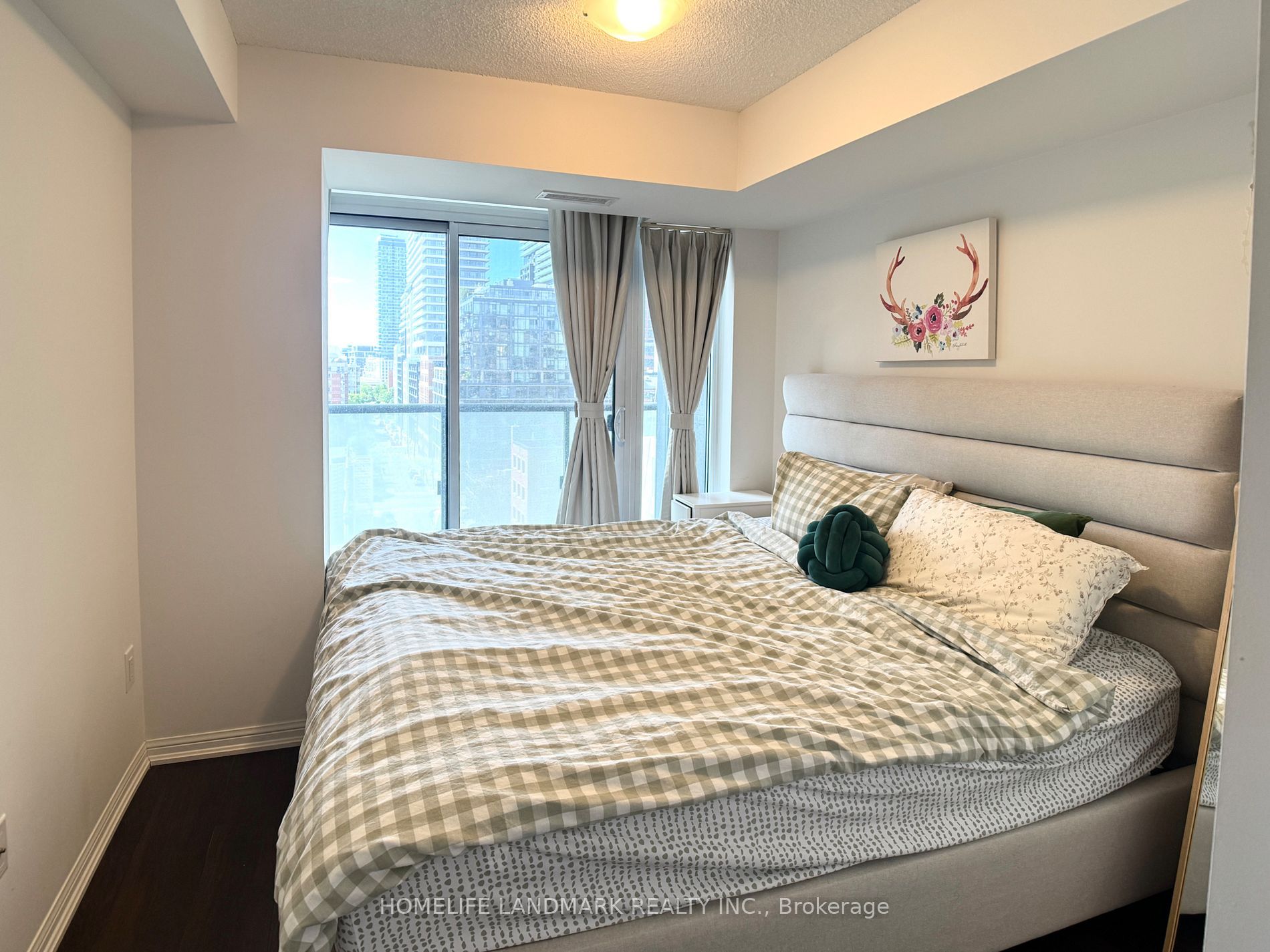 400 Adelaide St E 1120 · Photo 9