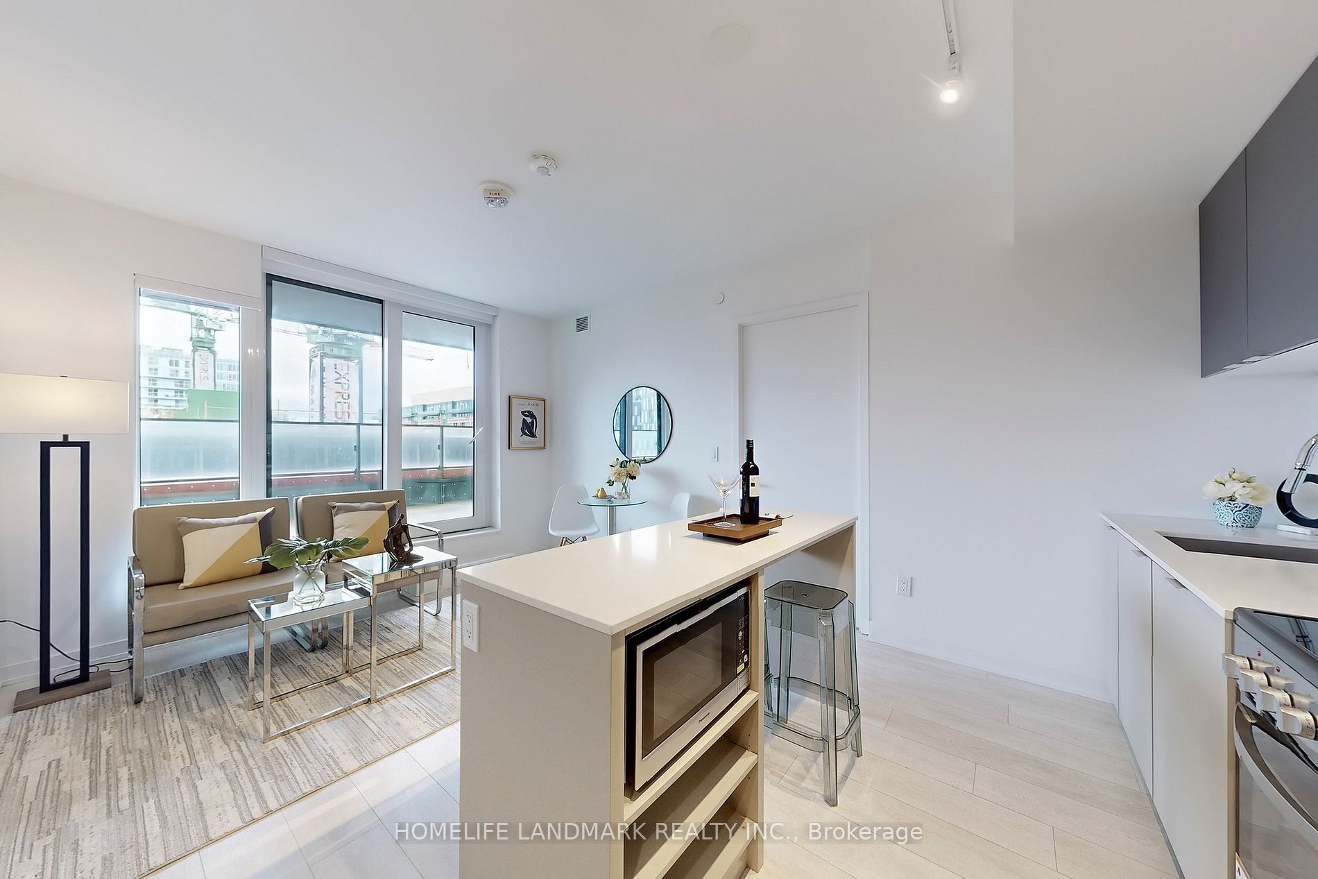 8 TIPPETT Rd 717 · Photo 9
