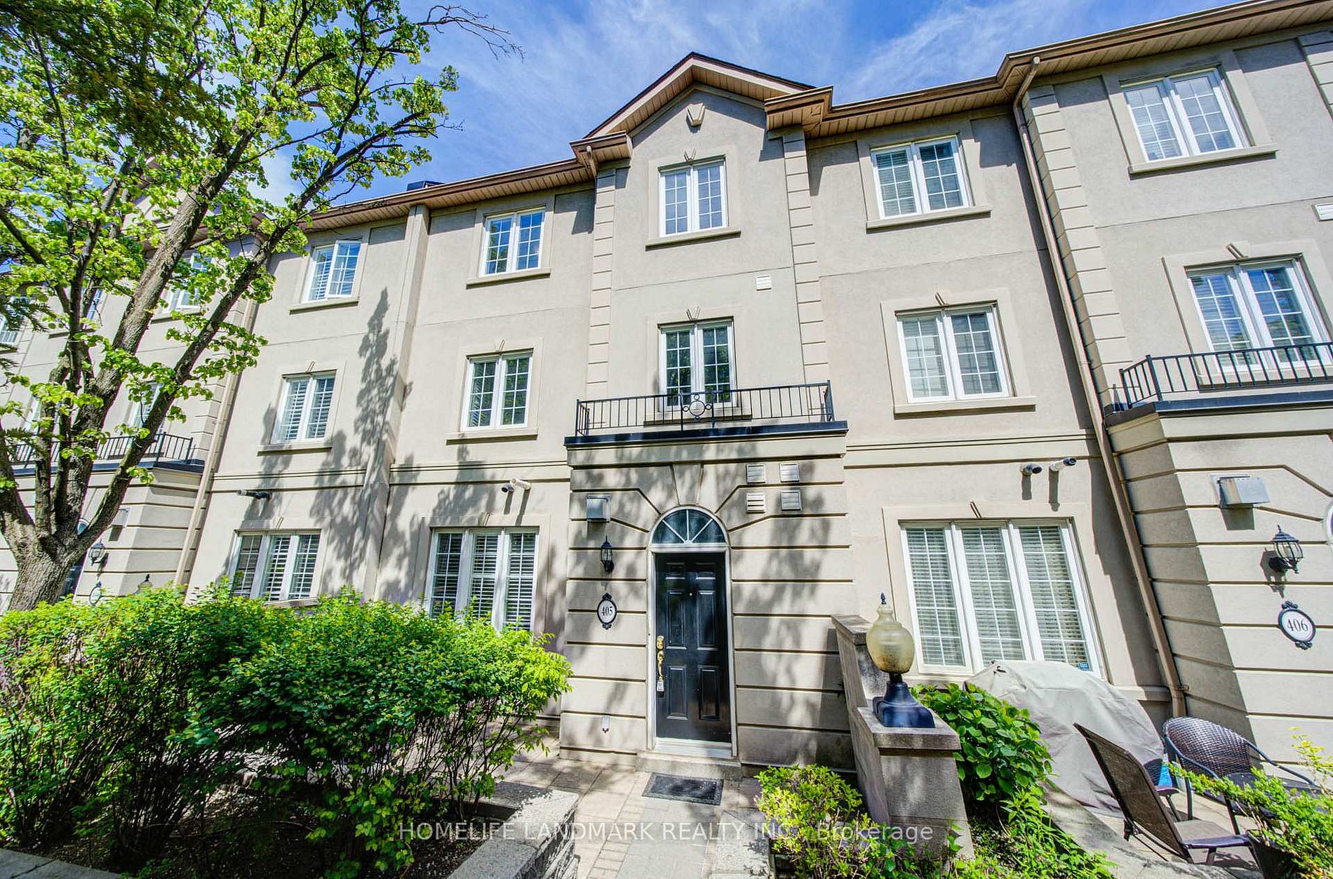 31 Avondale Ave 405 · Photo 1