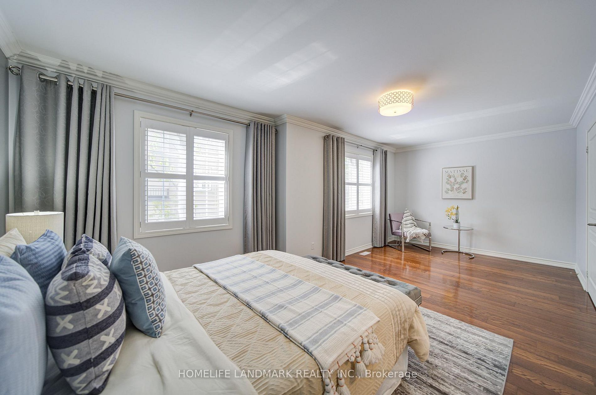 31 Avondale Ave 405 · Photo 10