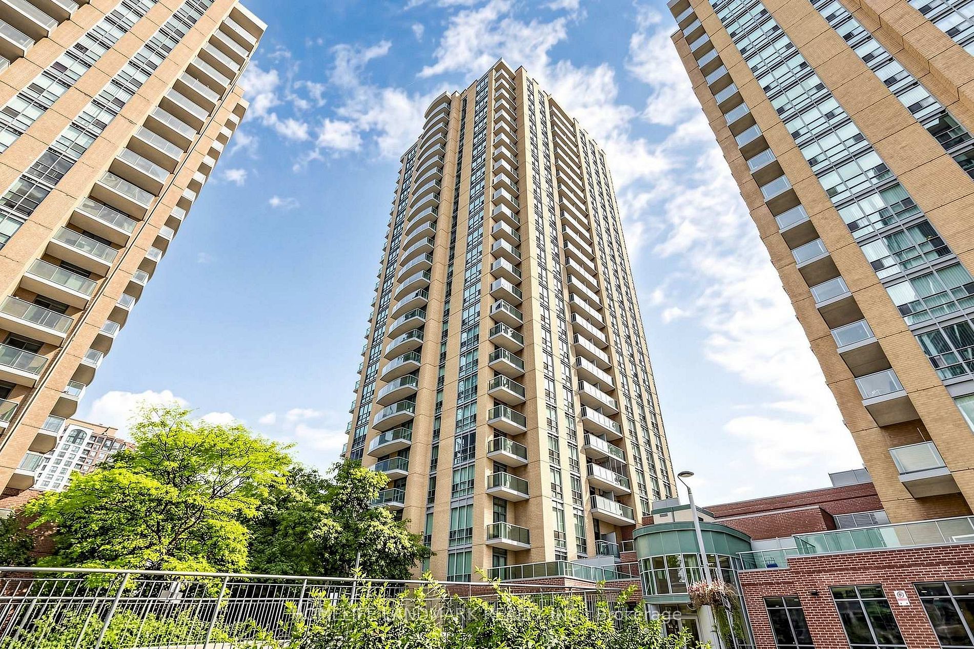 22 Olive Ave 312 · Photo 1