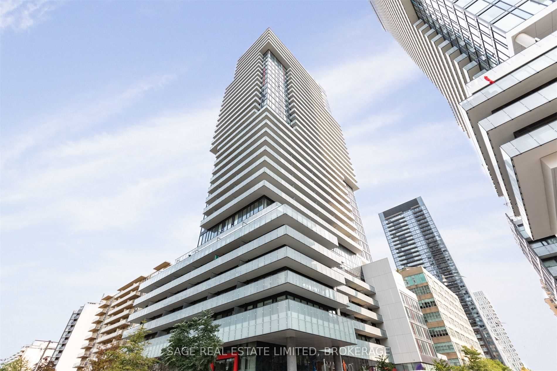 185 Roehampton Ave 2911 · Photo 1