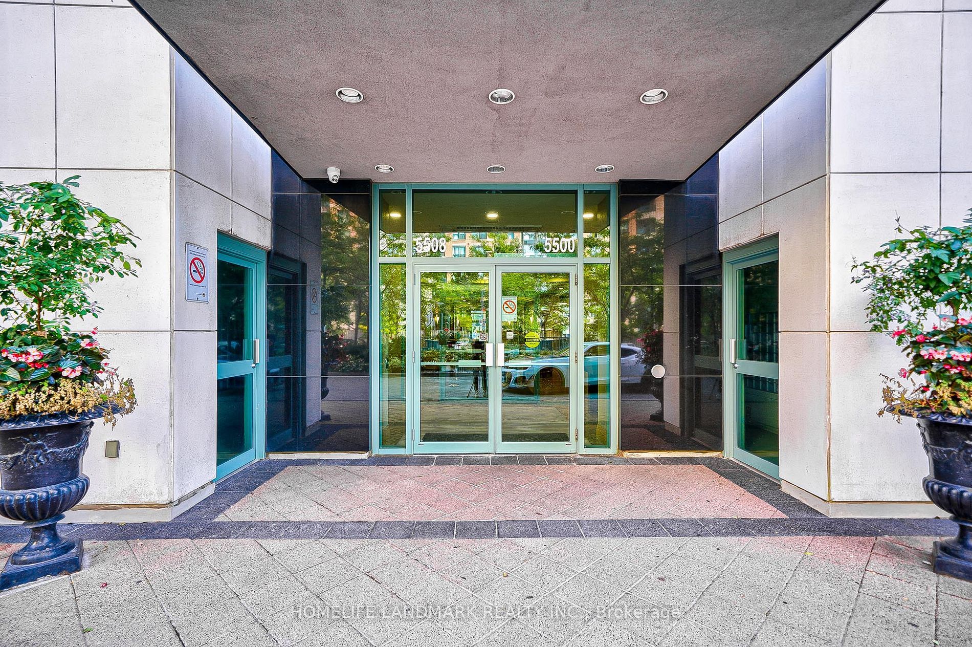 5508 Yonge St 505 · Photo 2