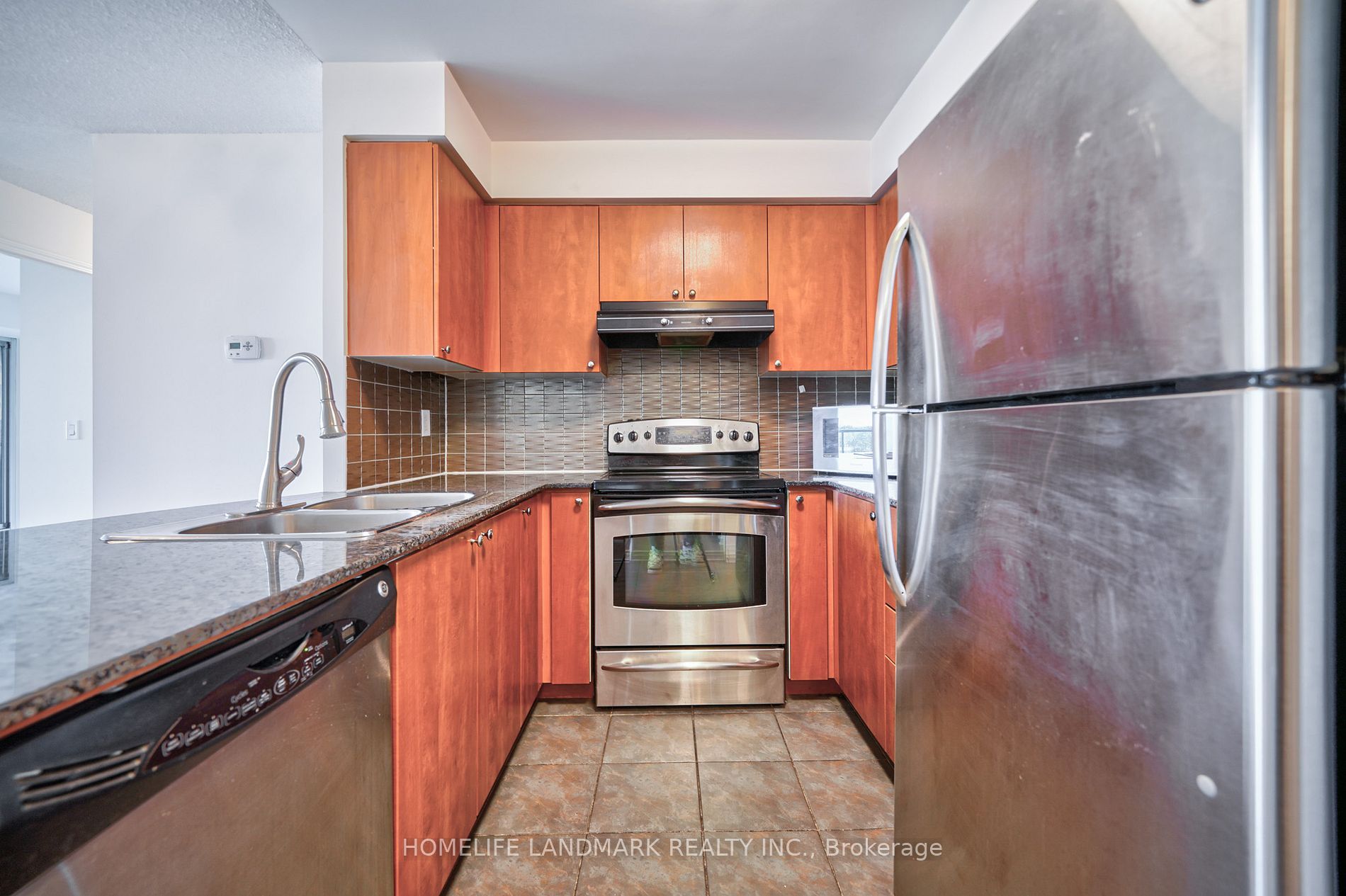 5508 Yonge St 505 · Photo 5