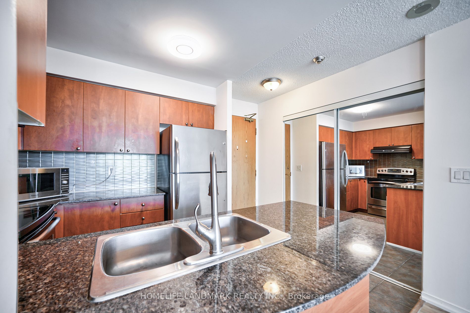 5508 Yonge St 505 · Photo 6