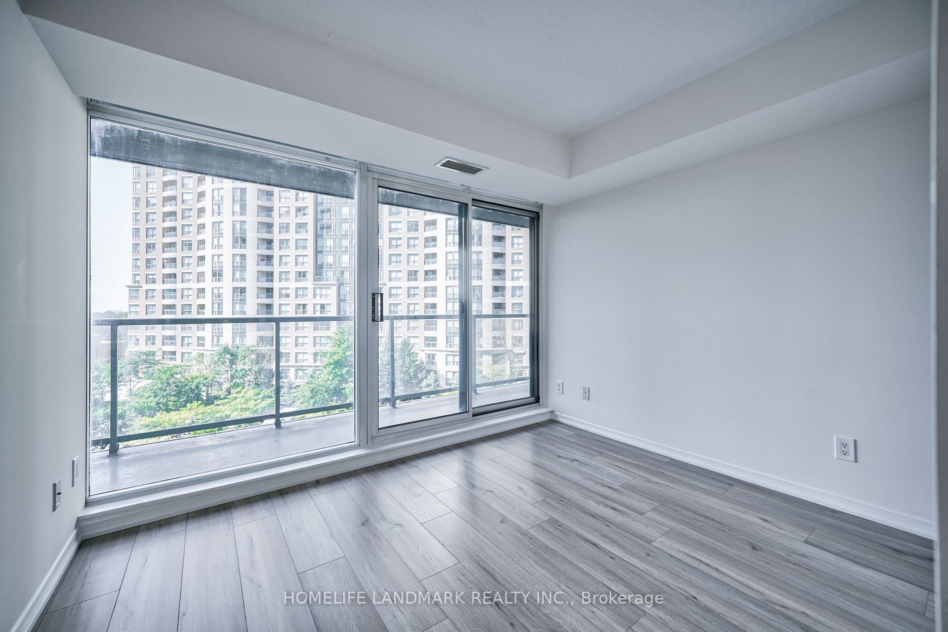 5508 Yonge St 505 · Photo 10