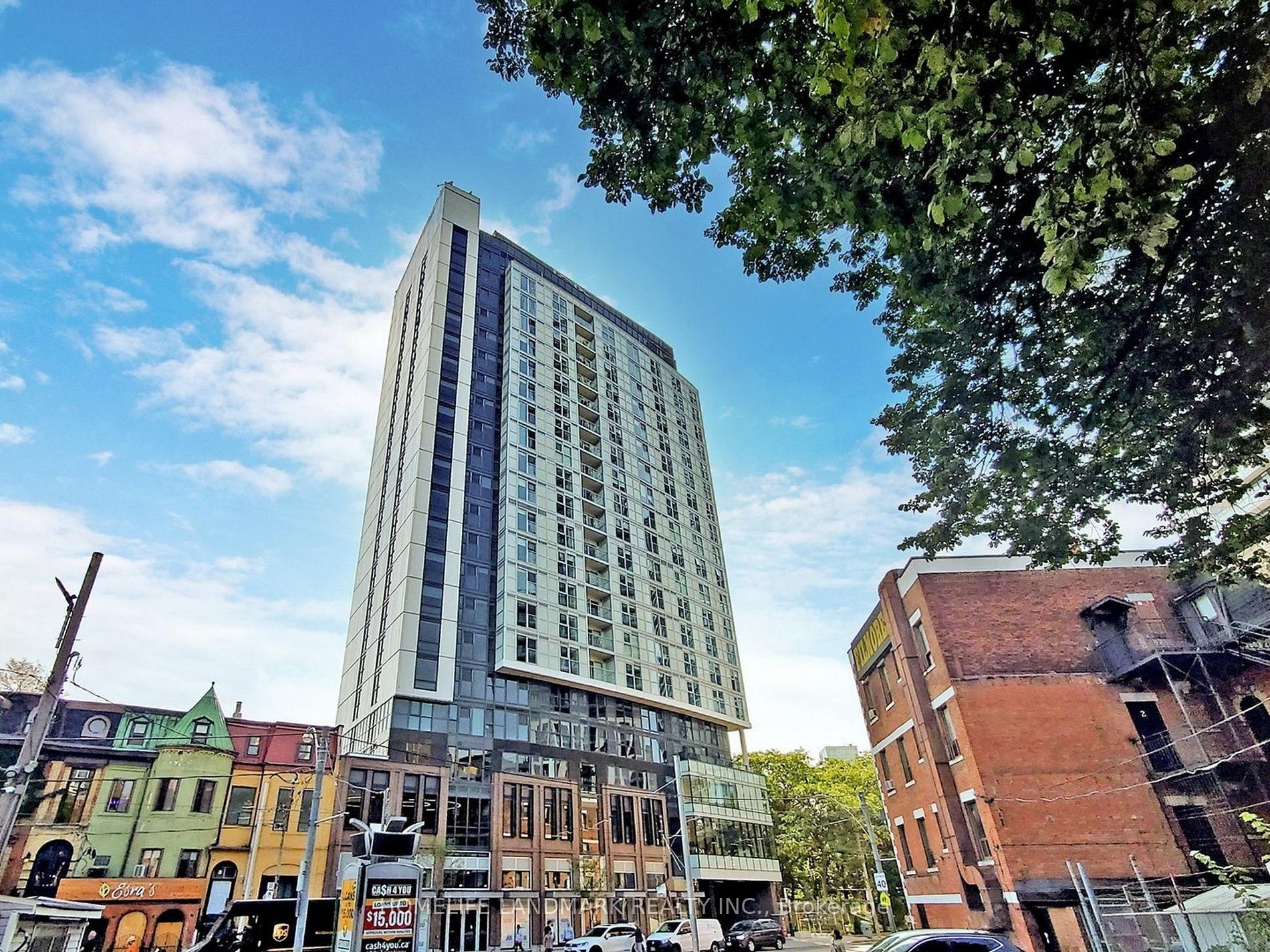 219 Dundas St E 1115 · Photo 1