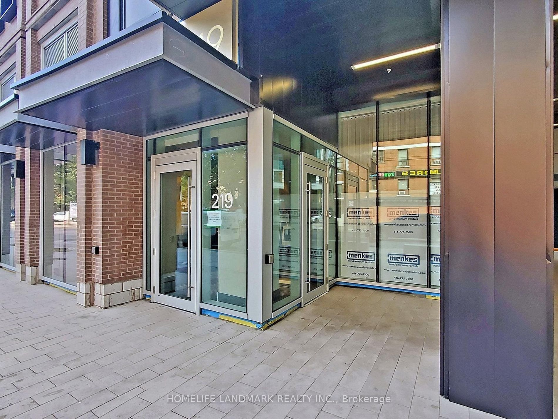 219 Dundas St E 1115 · Photo 5