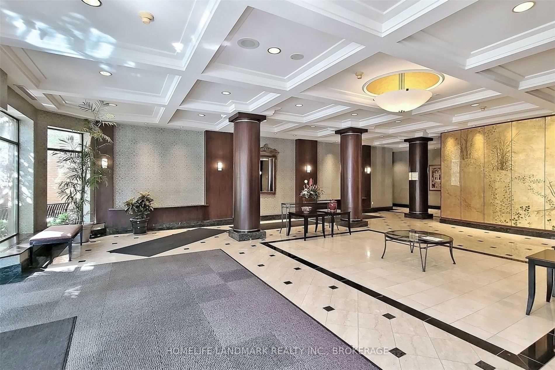 1883 Mcnicoll Ave 205 · Photo 2