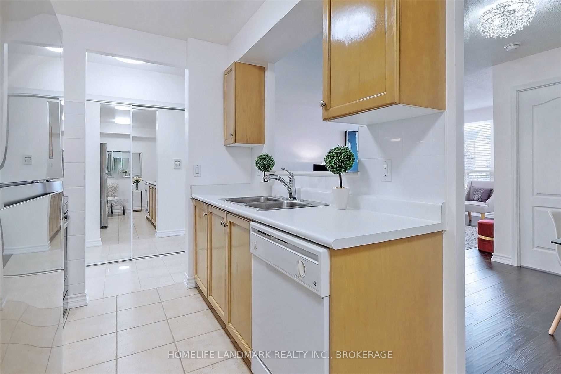 1883 Mcnicoll Ave 205 · Photo 11