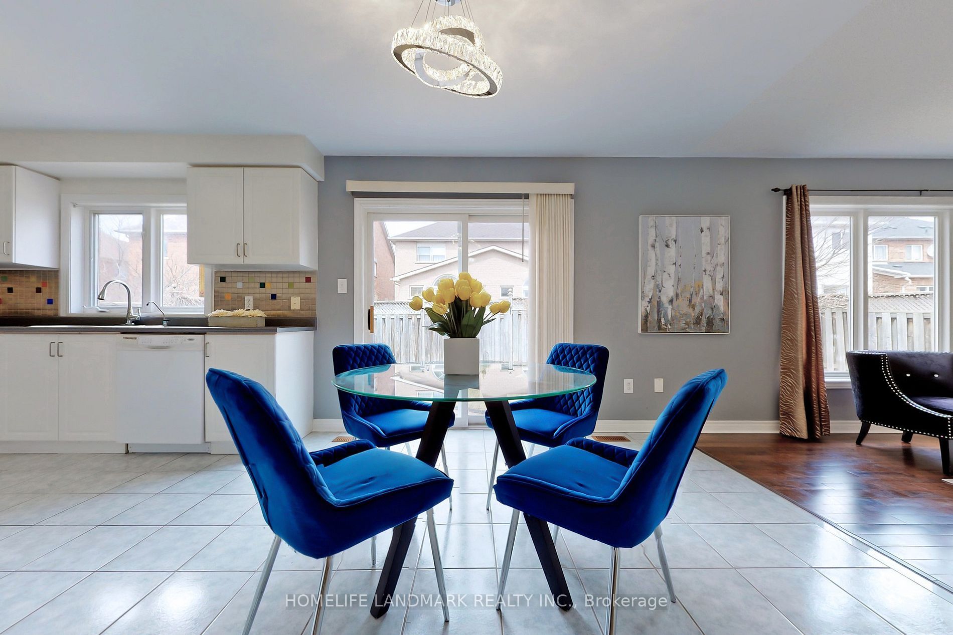 52 Steckley St · Photo 9