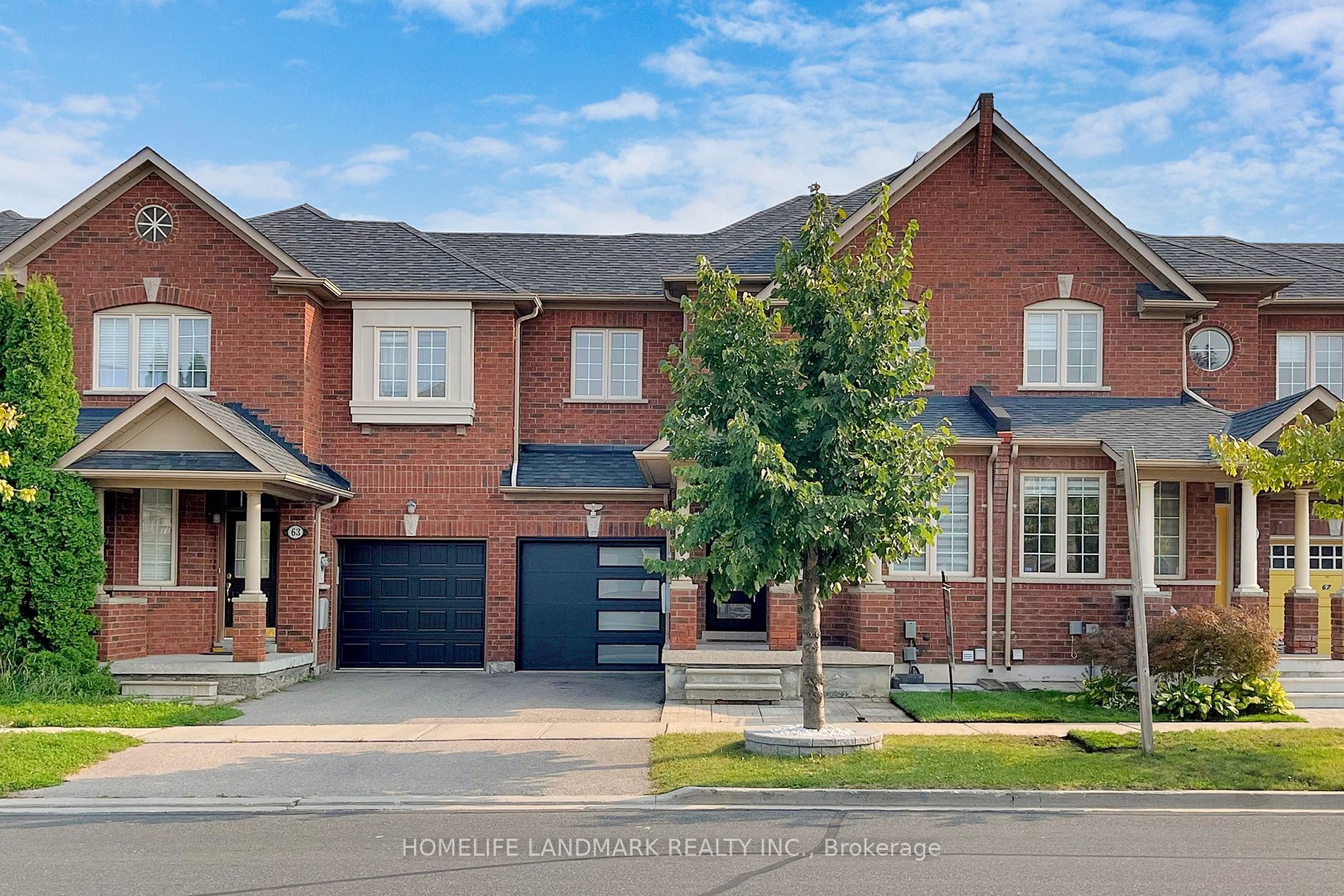 65 Hillmount Rd · Photo 1