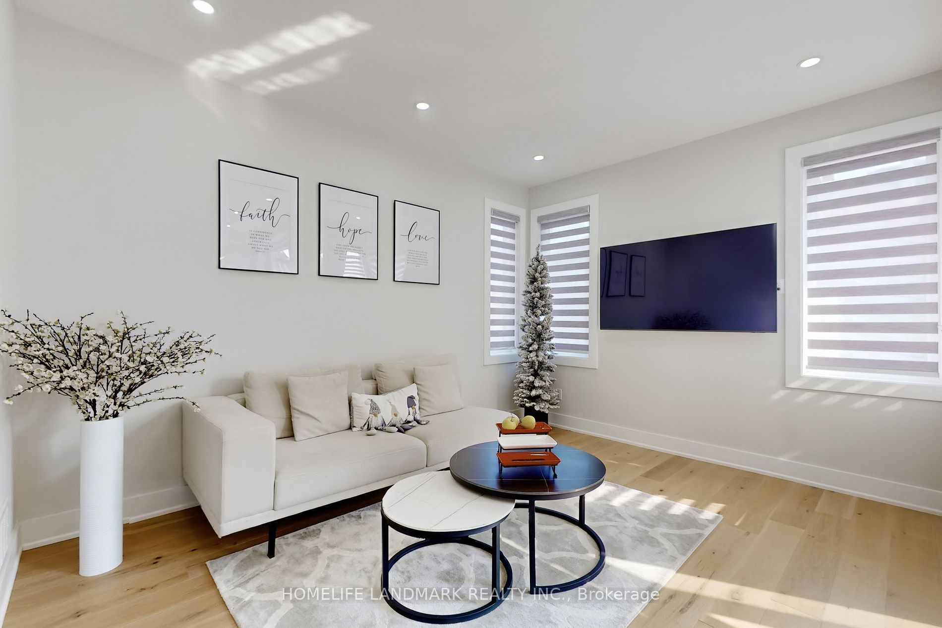 65 Hillmount Rd · Photo 3