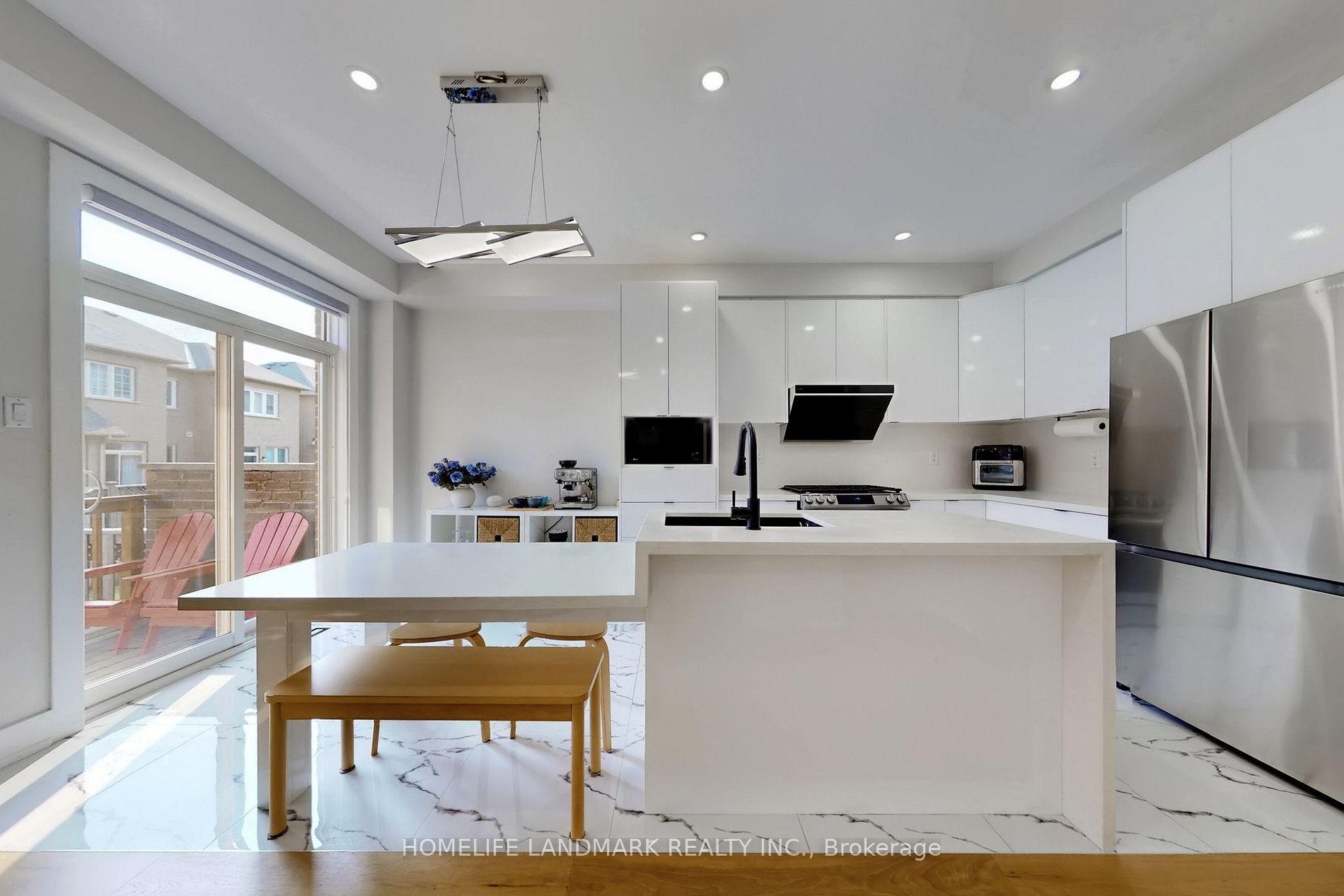 65 Hillmount Rd · Photo 5