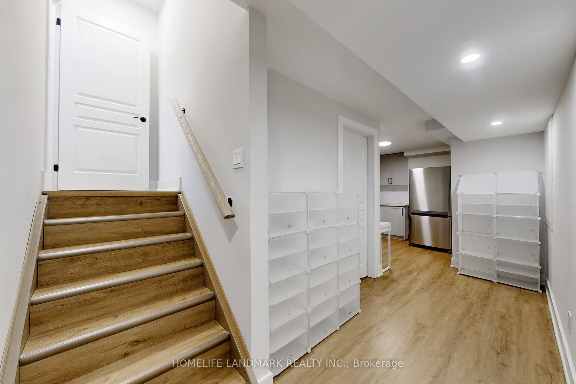 65 Hillmount Rd · Photo 12
