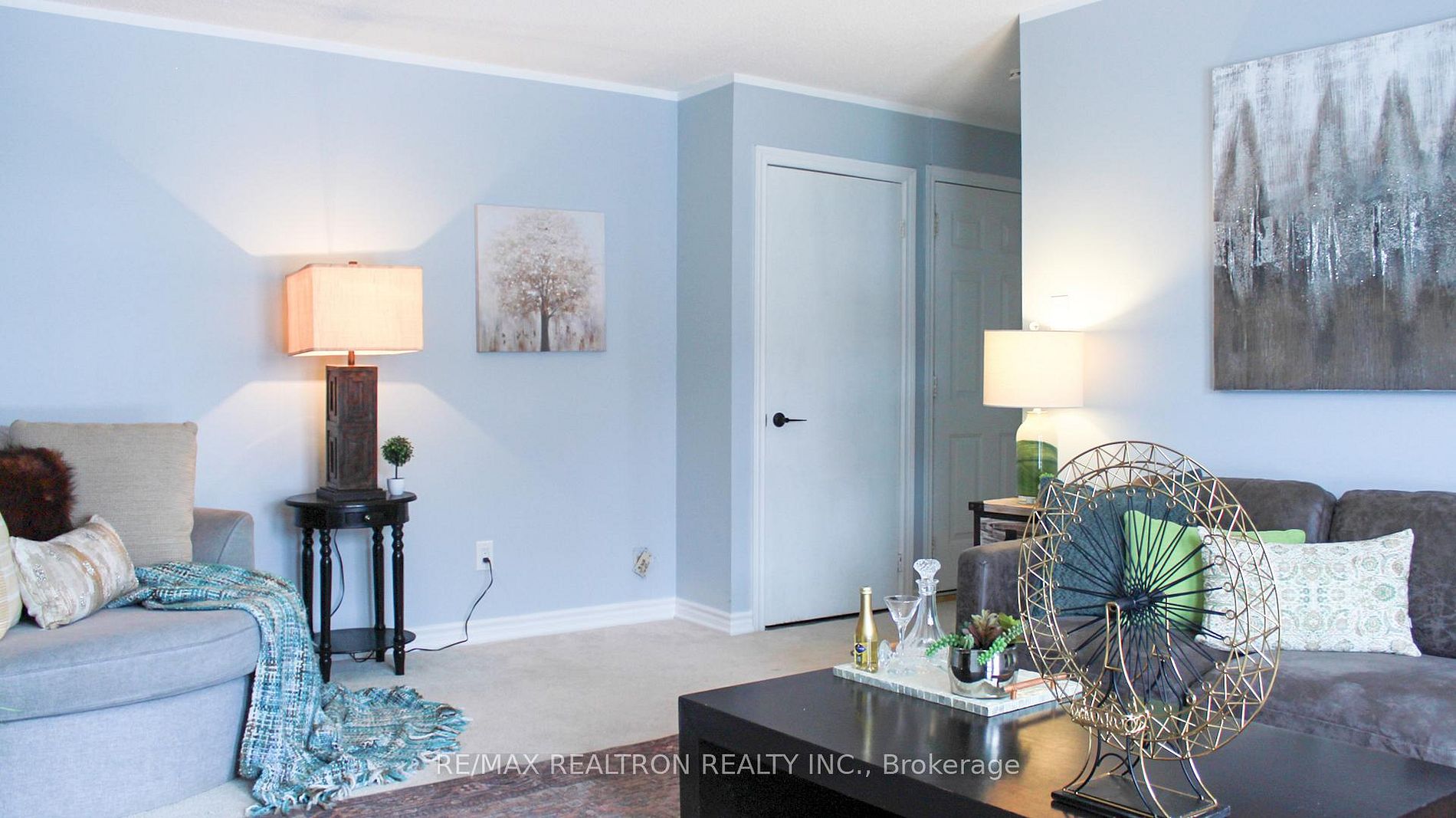82 Kingston Rd · Photo 8