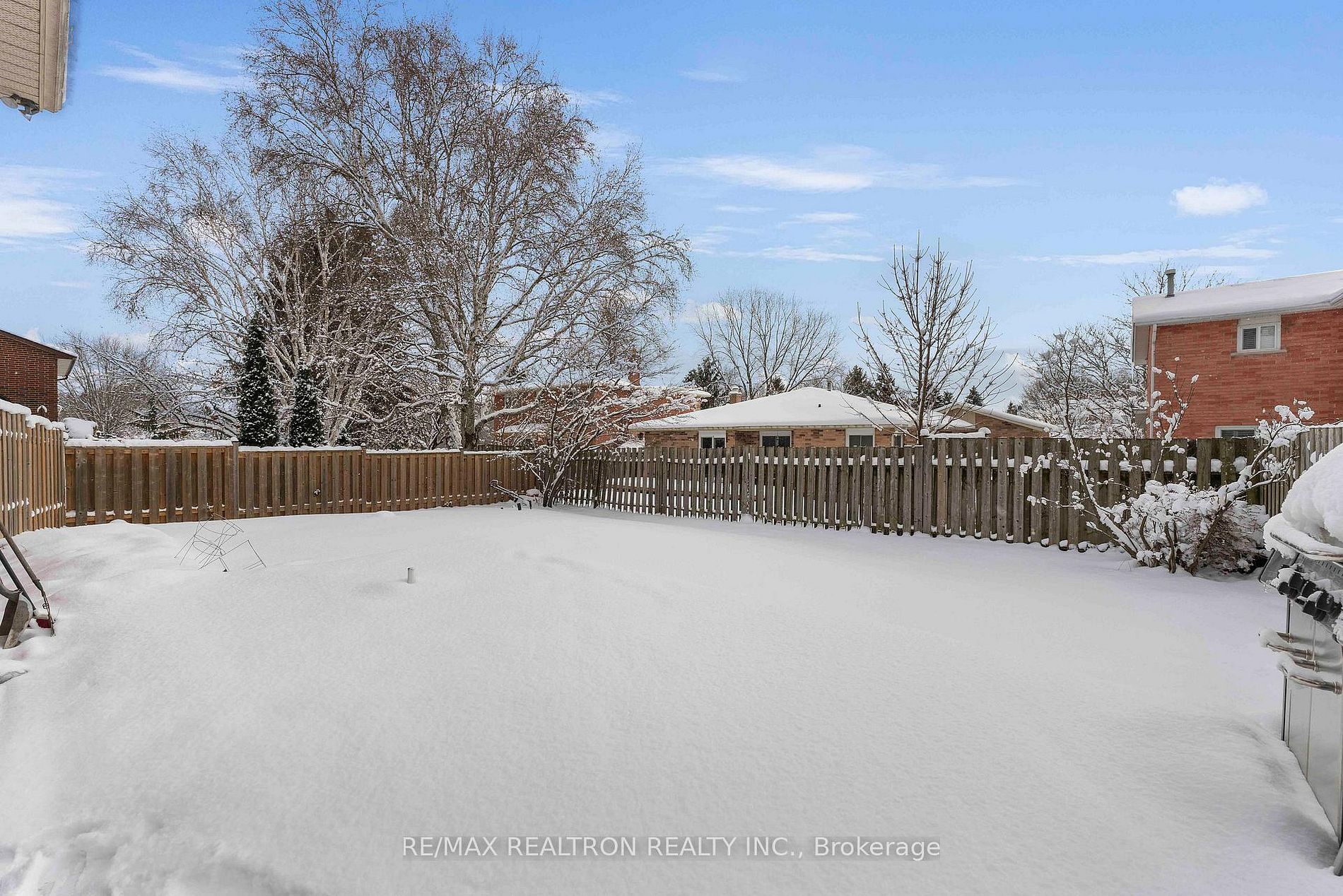 82 Kingston Rd · Photo 14
