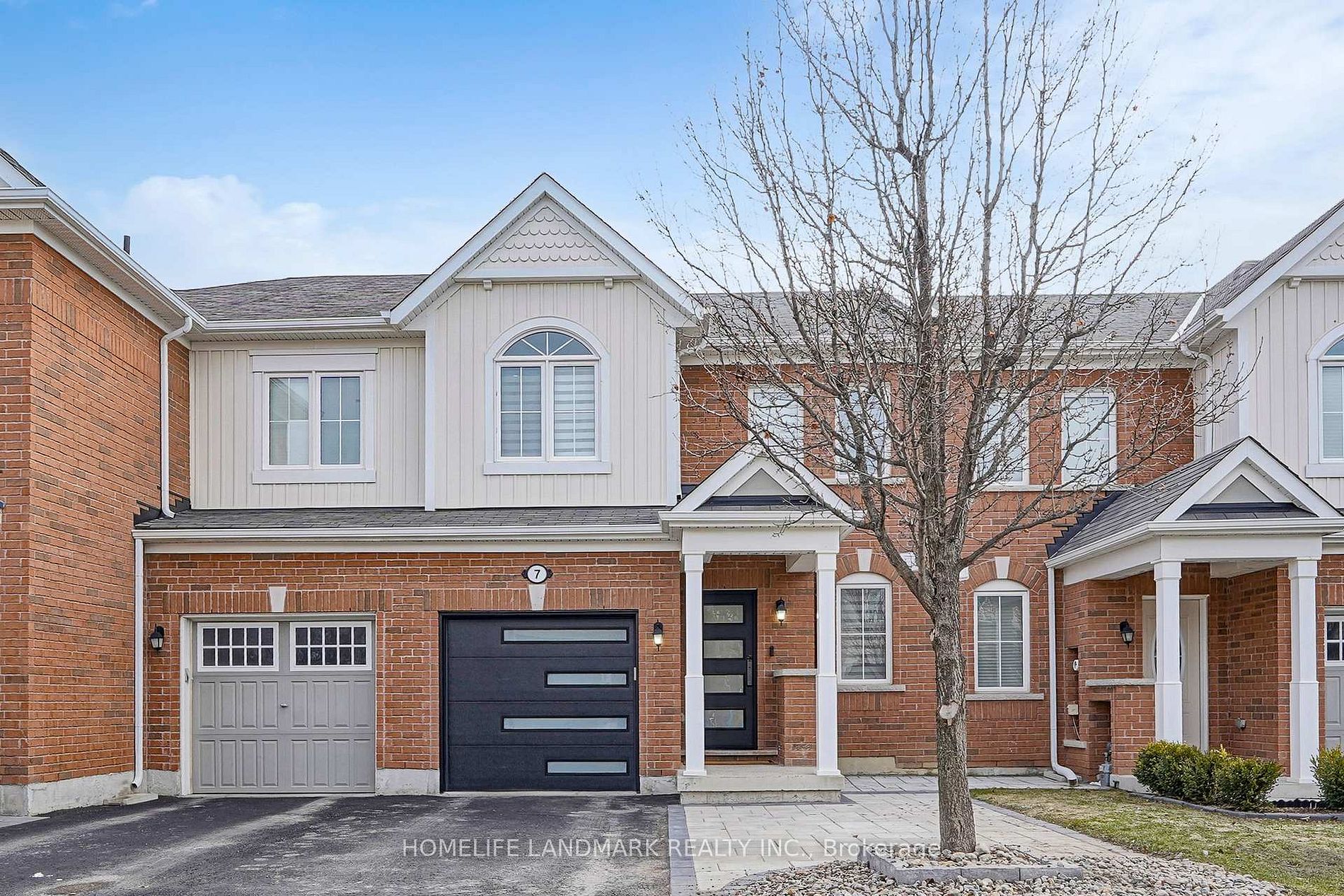 7 Hutt Cres · Photo 1