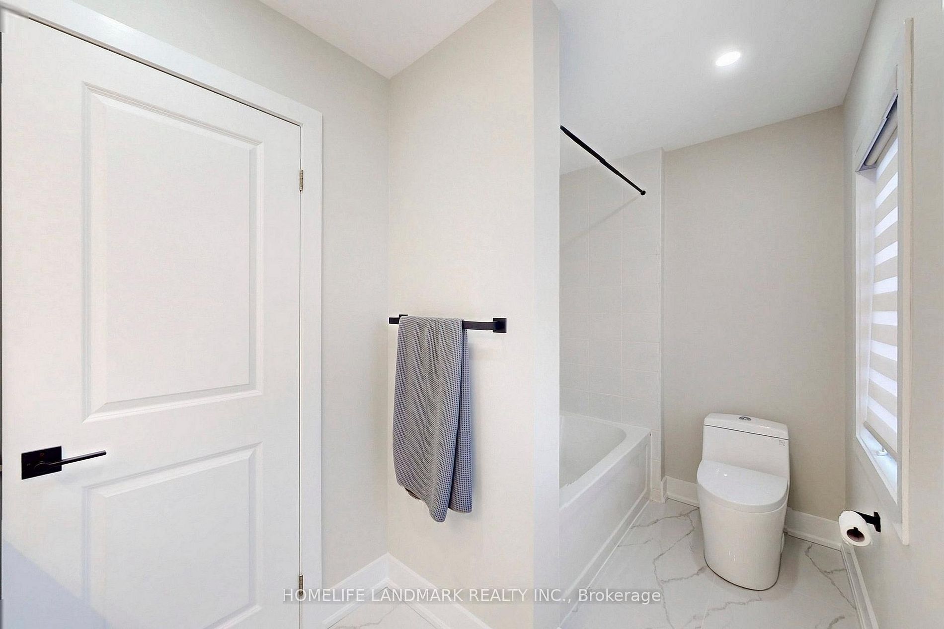 7 Hutt Cres · Photo 12