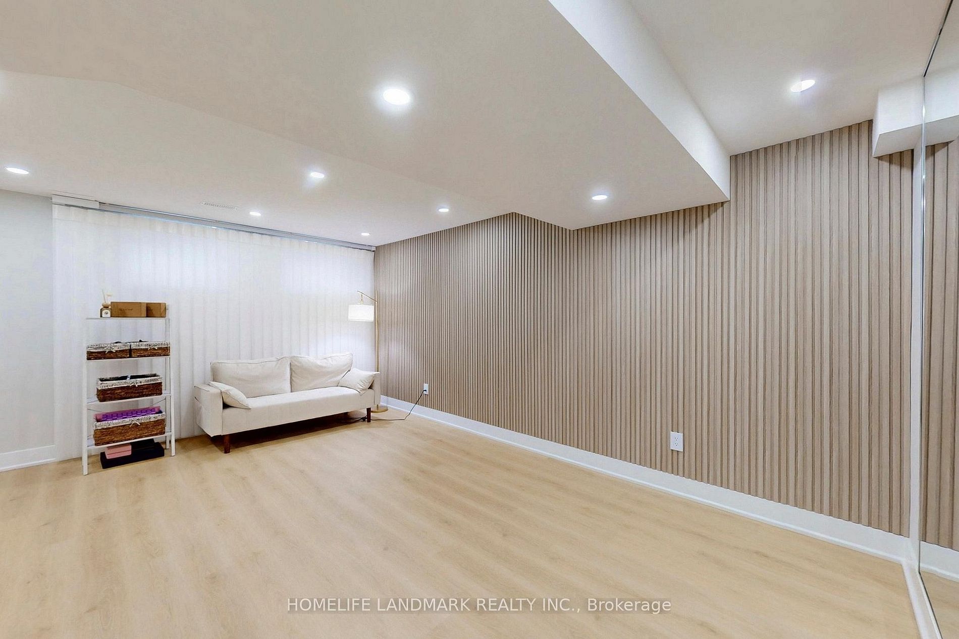 7 Hutt Cres · Photo 13