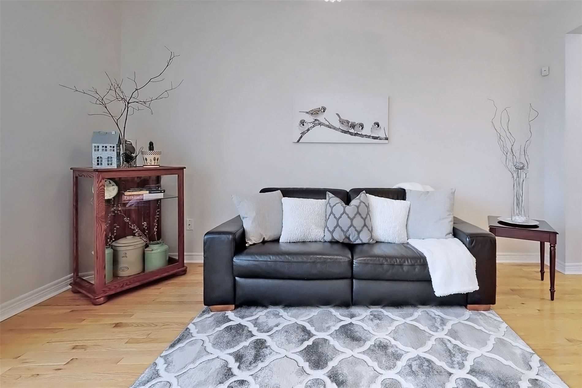 68 Hawkes Dr · Photo 5