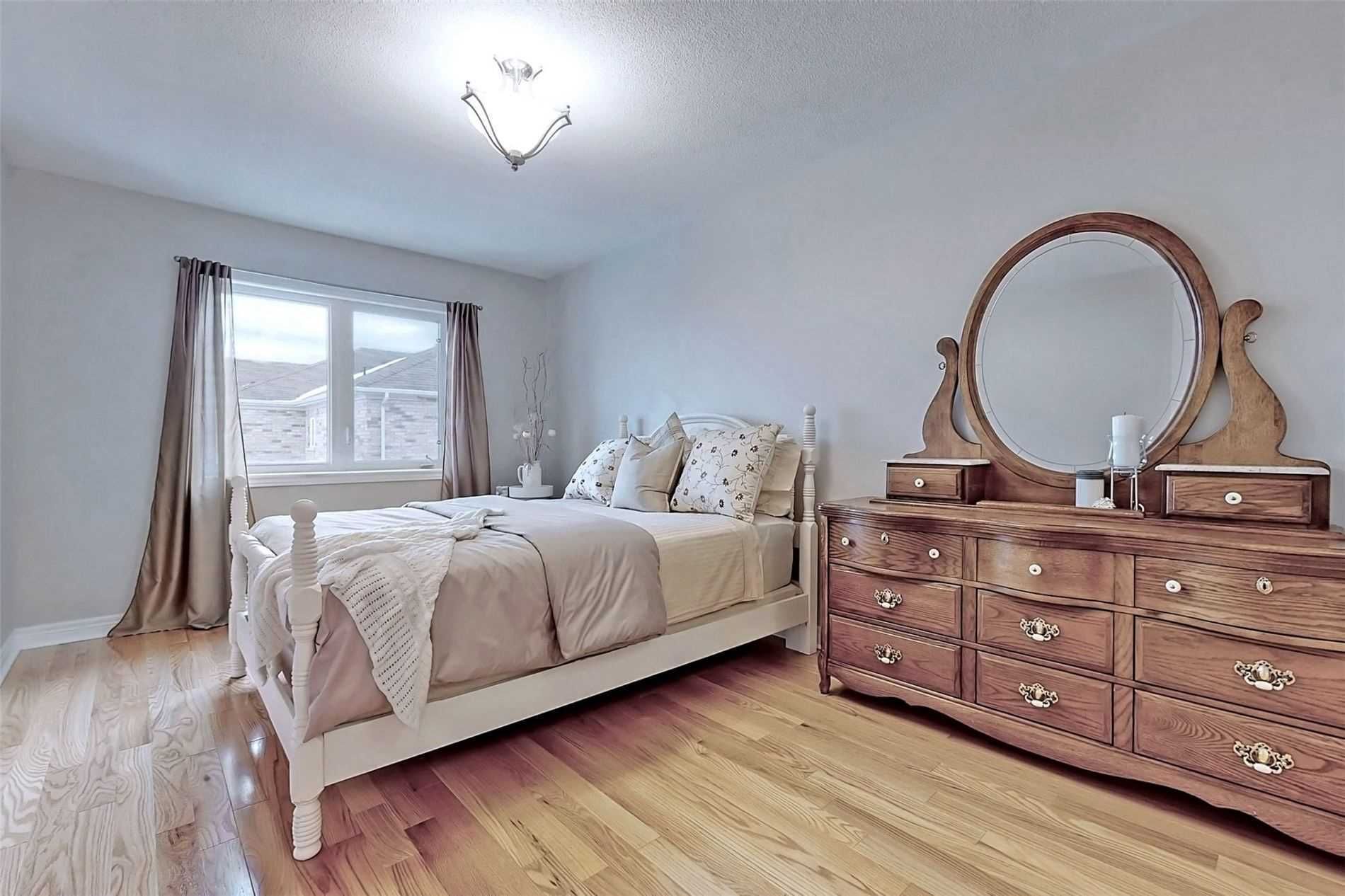 68 Hawkes Dr · Photo 9