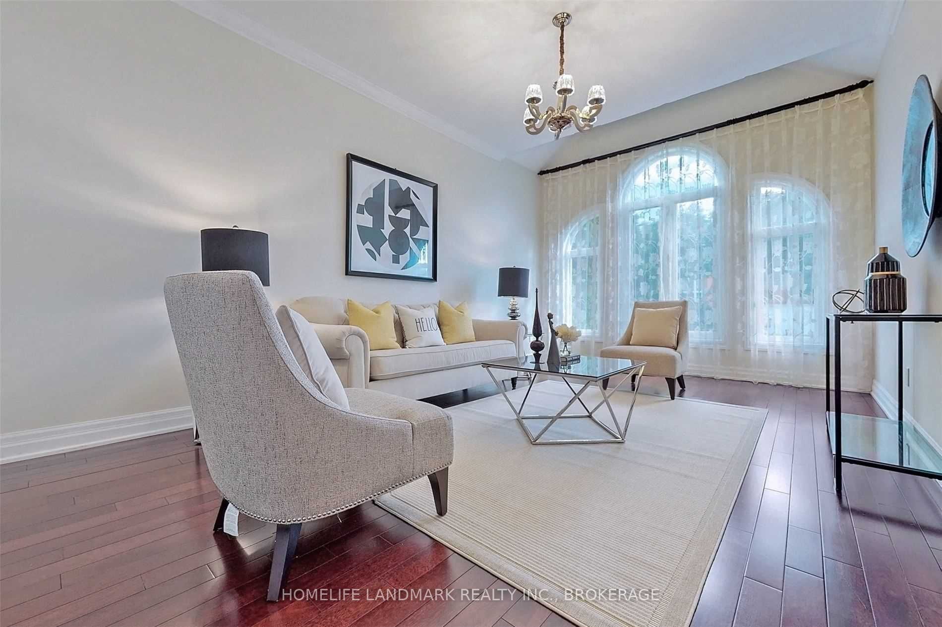 136 Bradgate Dr · Photo 3