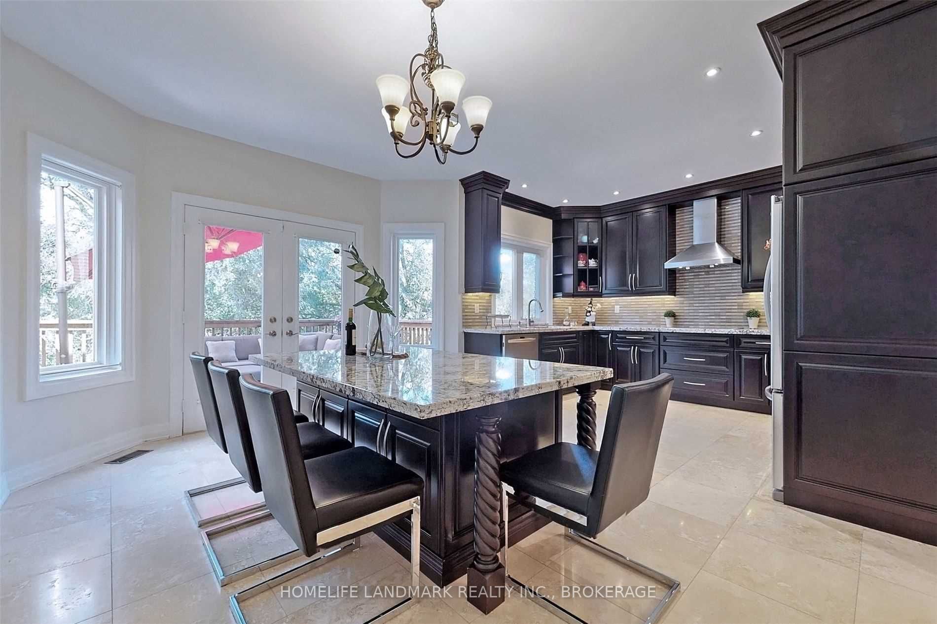 136 Bradgate Dr · Photo 9