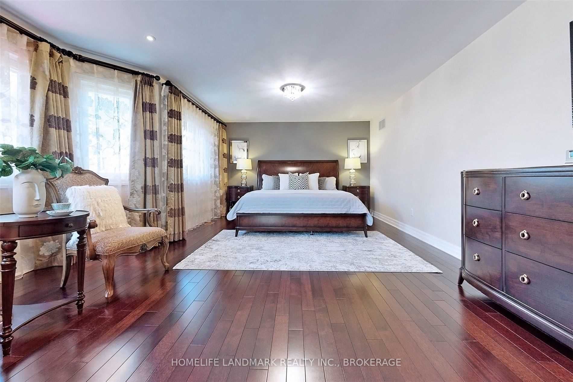 136 Bradgate Dr · Photo 20