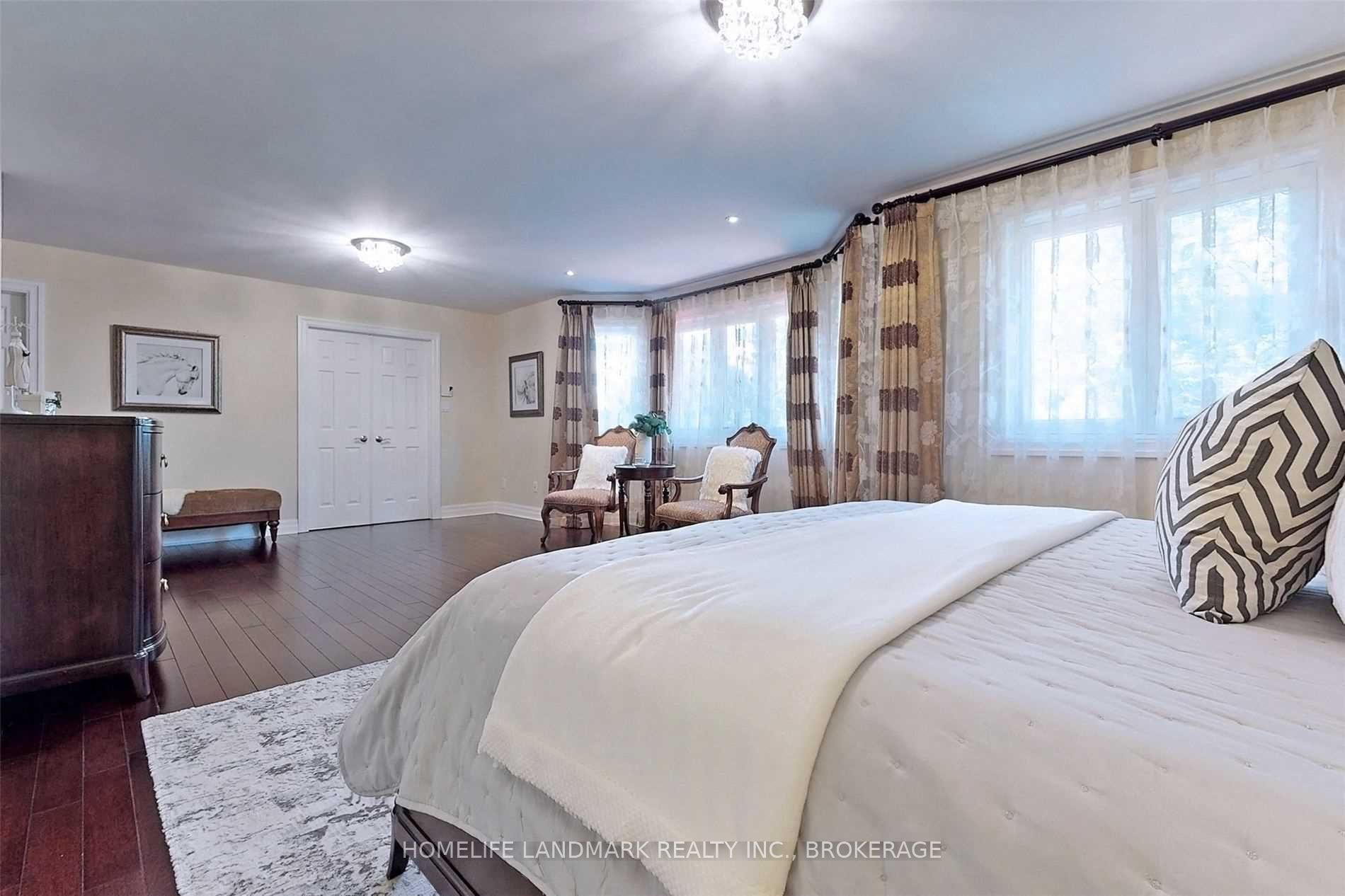 136 Bradgate Dr · Photo 21