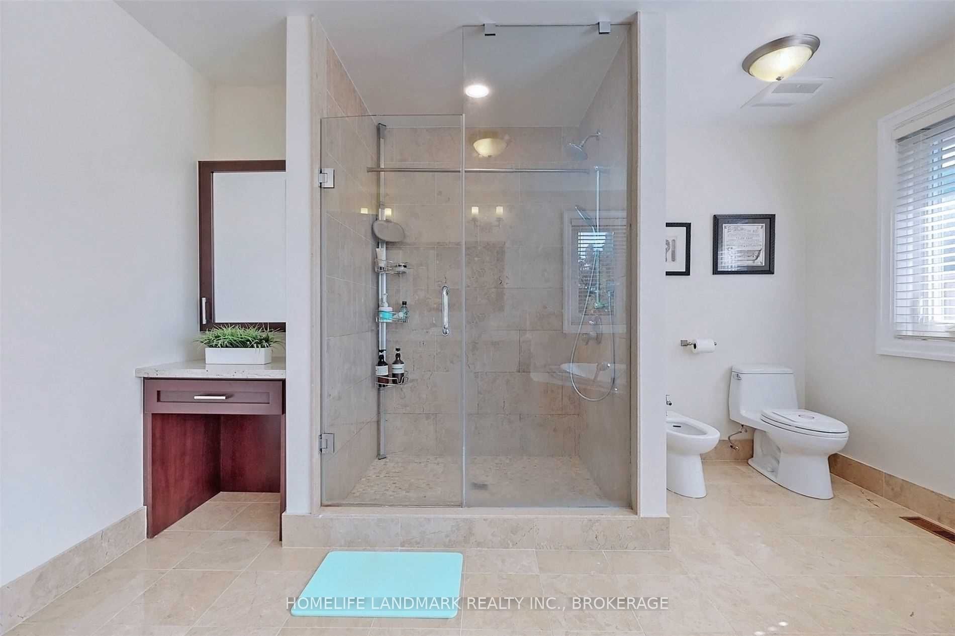 136 Bradgate Dr · Photo 23