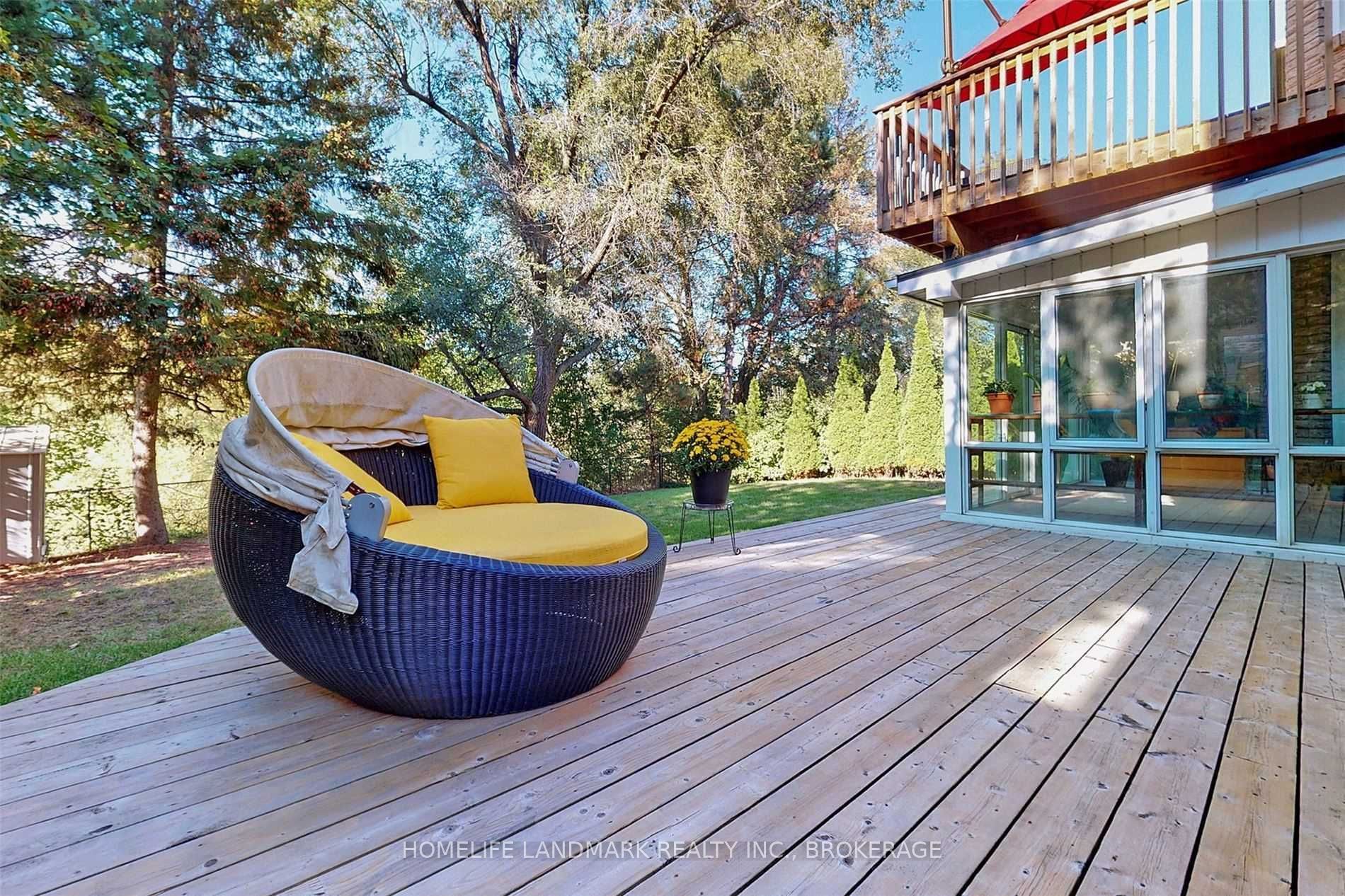 136 Bradgate Dr · Photo 33