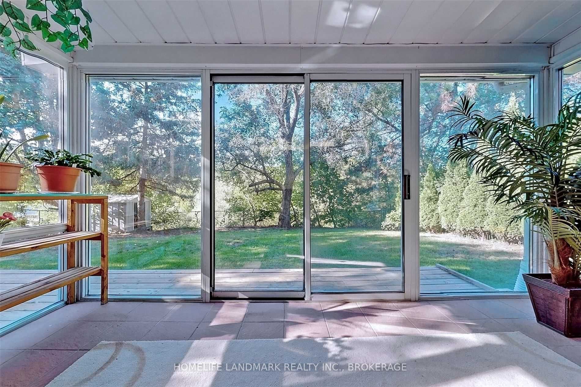 136 Bradgate Dr · Photo 37