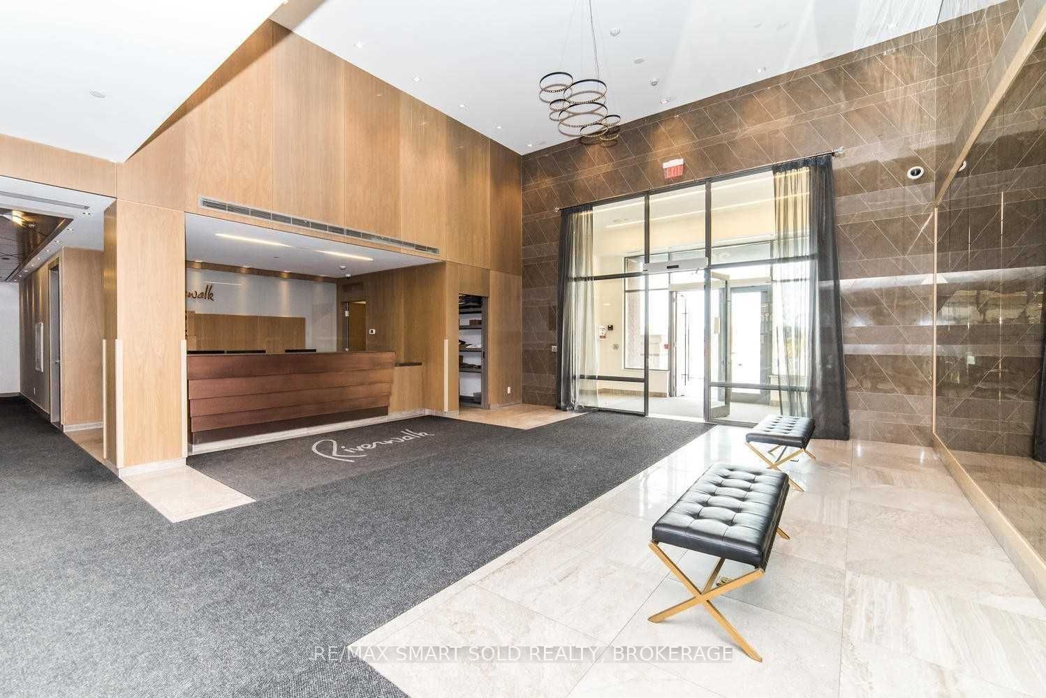 28 Uptown Dr 527 · Photo 2