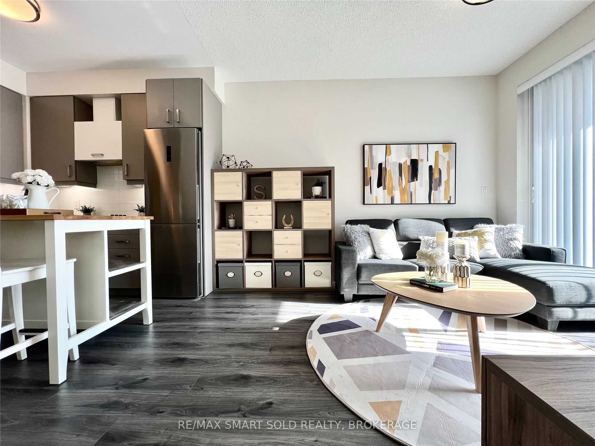 28 Uptown Dr 527 · Photo 12