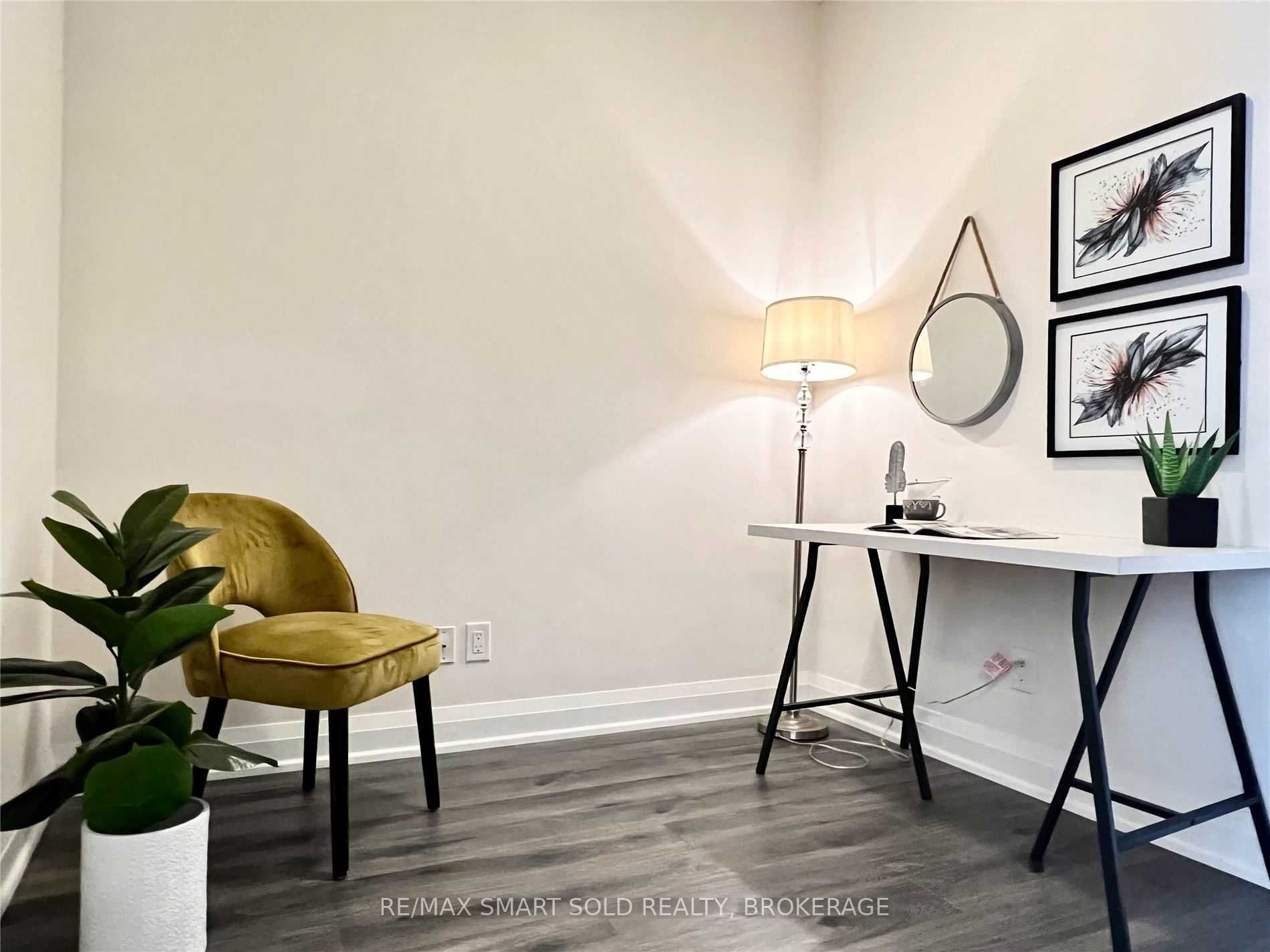 28 Uptown Dr 527 · Photo 15