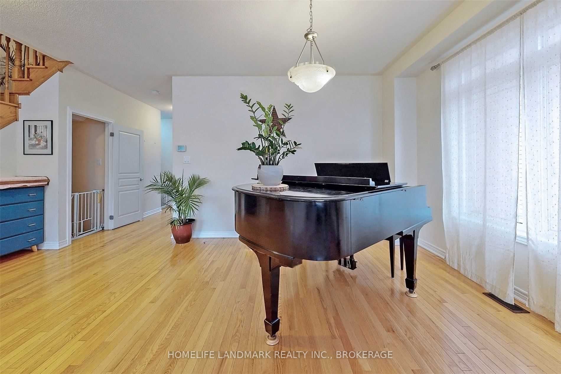 6 Weekes Ave · Photo 6