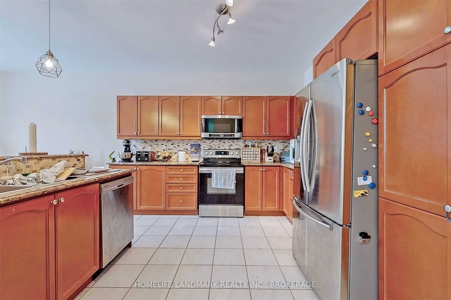 6 Weekes Ave · Photo 7